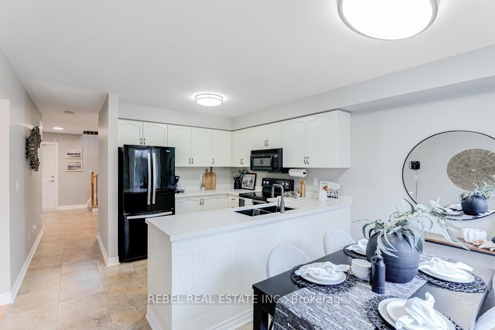 Photo 28 of 34 Borland Court, Clarington, Bowmanville — HOMEH