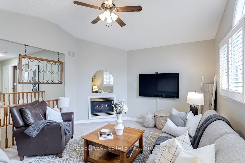 Photo 26 of 34 Borland Court, Clarington, Bowmanville — HOMEH