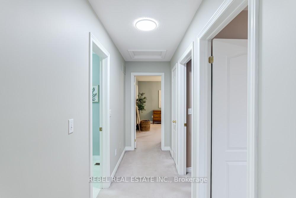 Photo 31 of 34 Borland Court, Clarington, Bowmanville — HOMEH