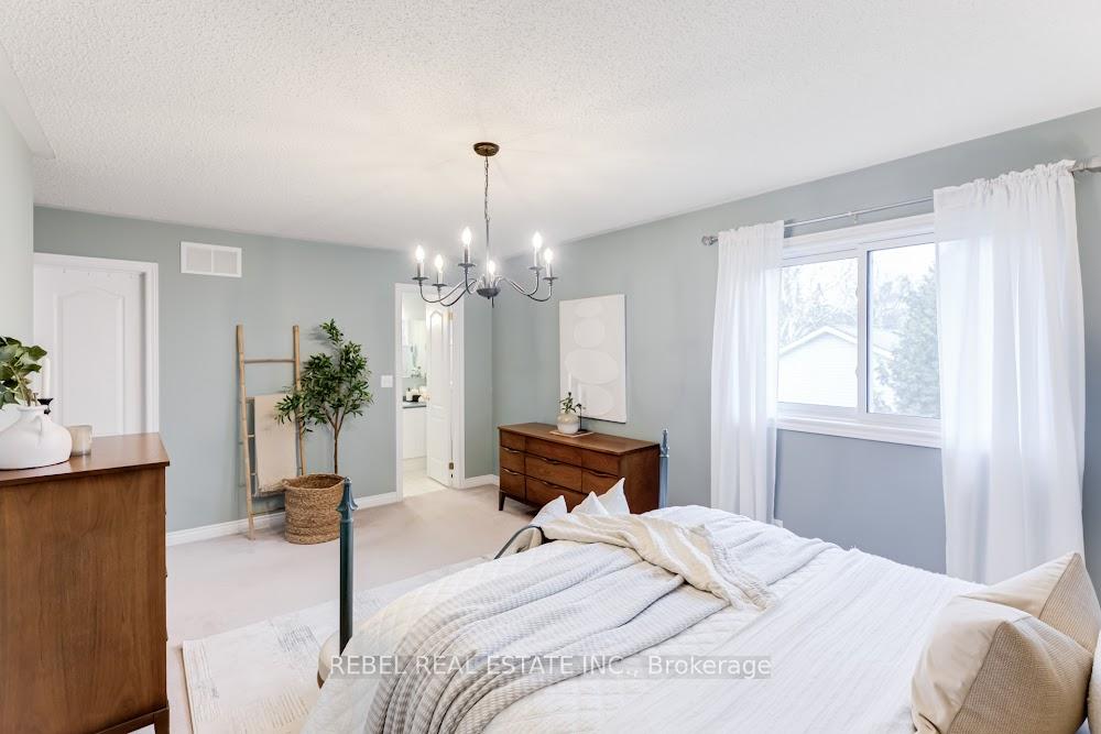 Photo 41 of 34 Borland Court, Clarington, Bowmanville — HOMEH