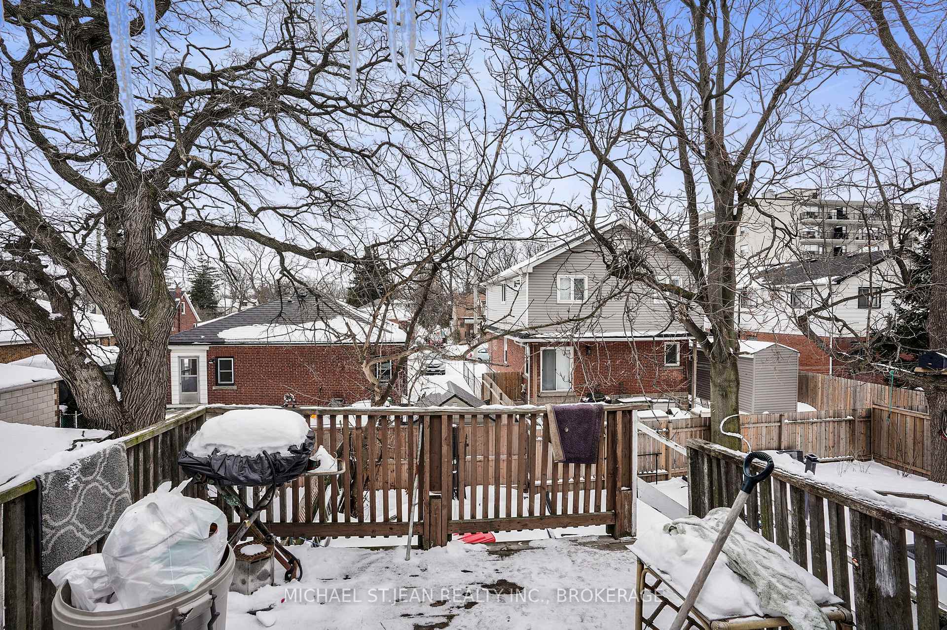 Photo 25 of 412 Upper Wellington Street, Hamilton, Centremount — HOMEH