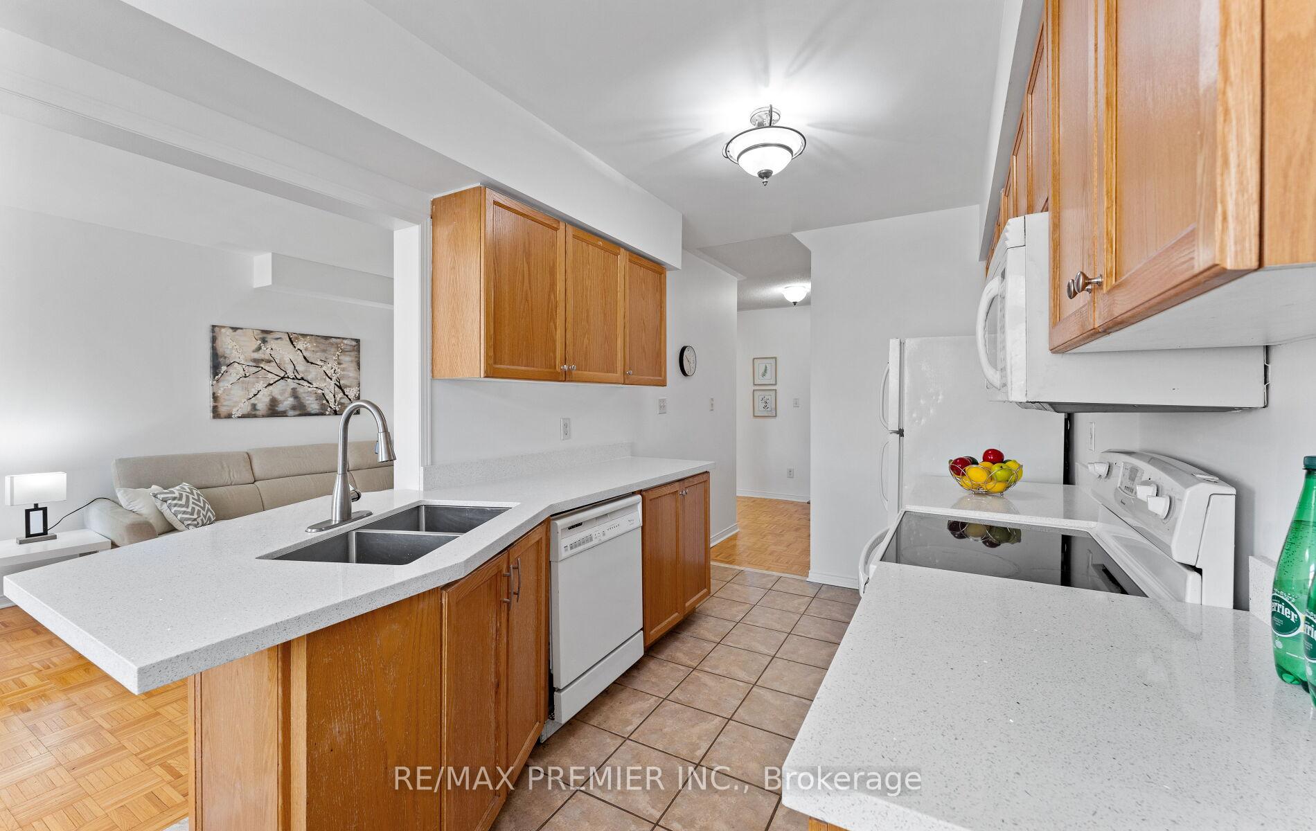 Photo 10 of 10 Cormel Street, Vaughan, Maple — HOMEH