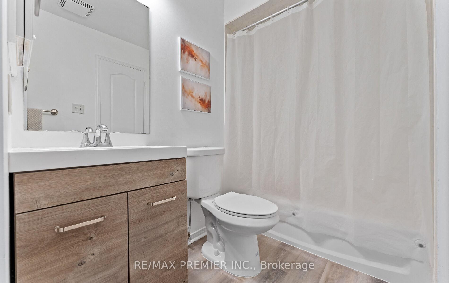 Photo 28 of 10 Cormel Street, Vaughan, Maple — HOMEH