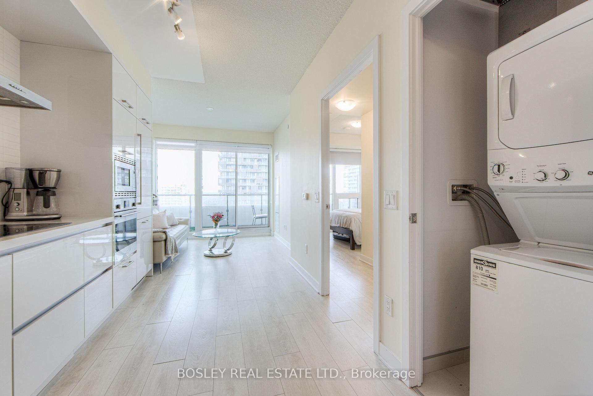 Photo 3 of Unit 3110, 2221 Yonge Street, Toronto, Mount Pleasant West — HOMEH