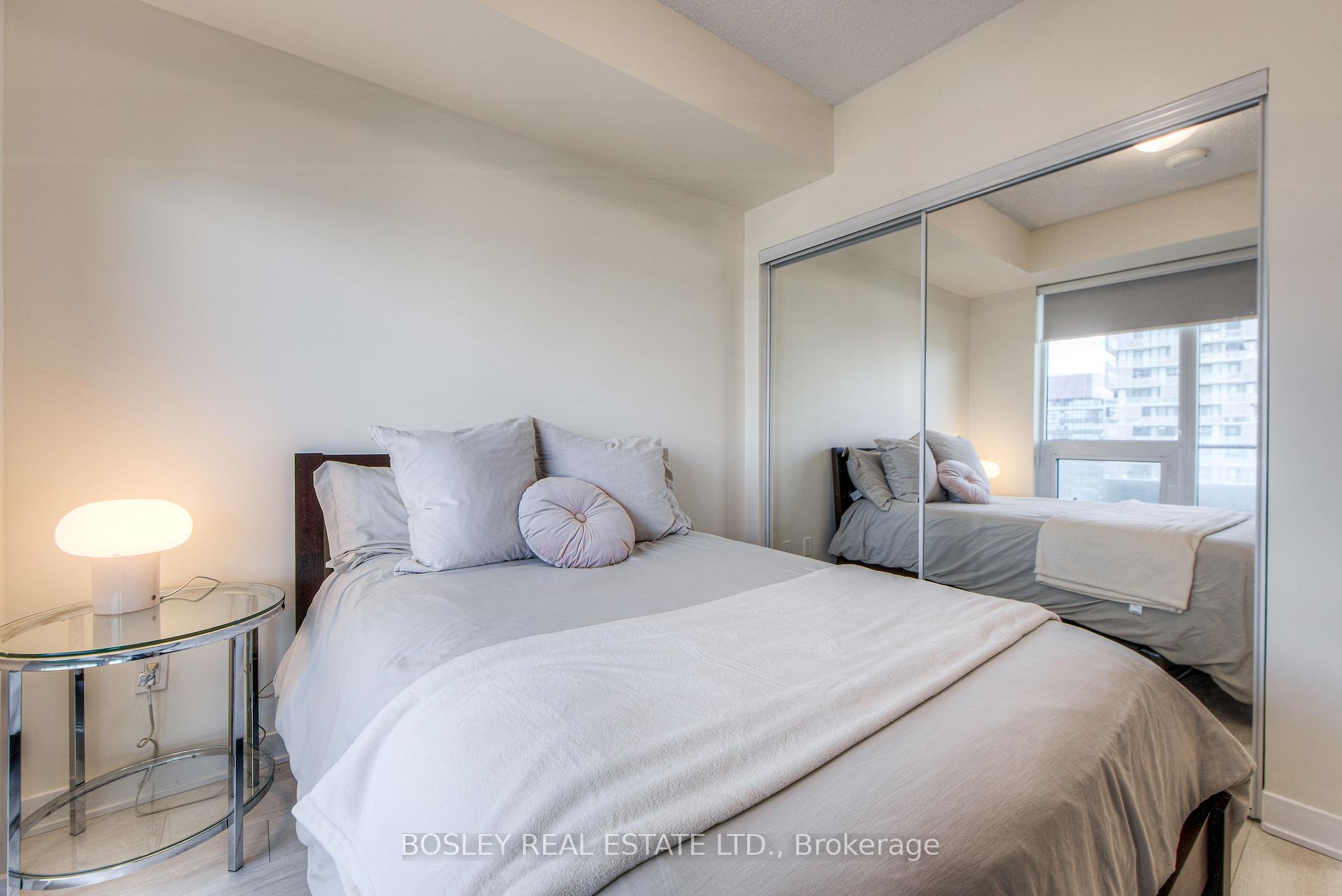 Photo 5 of Unit 3110, 2221 Yonge Street, Toronto, Mount Pleasant West — HOMEH