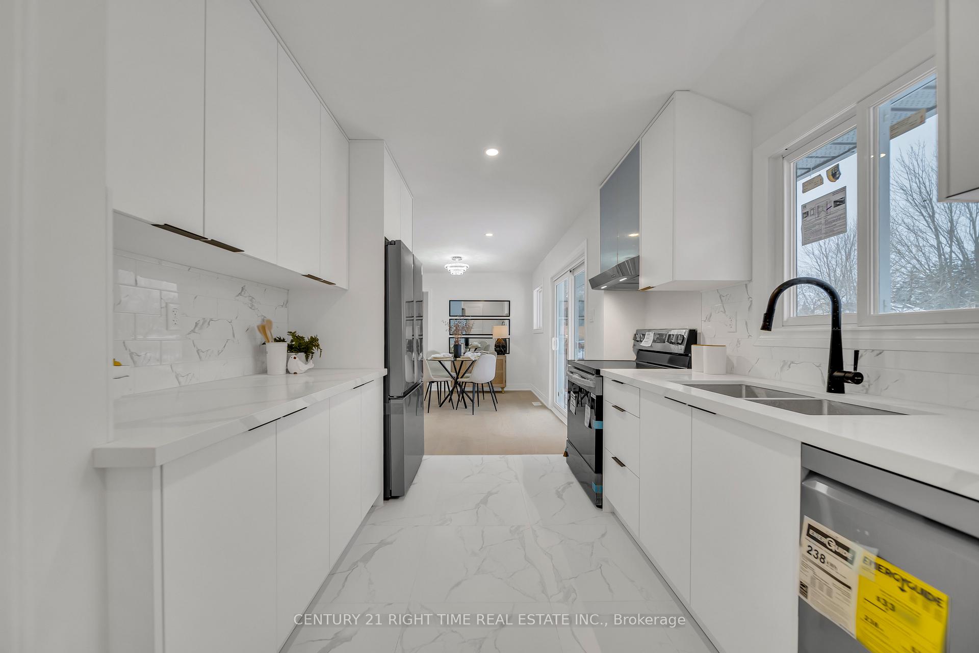 Photo 9 of 50 Lakeside Drive, Kitchener — HOMEH
