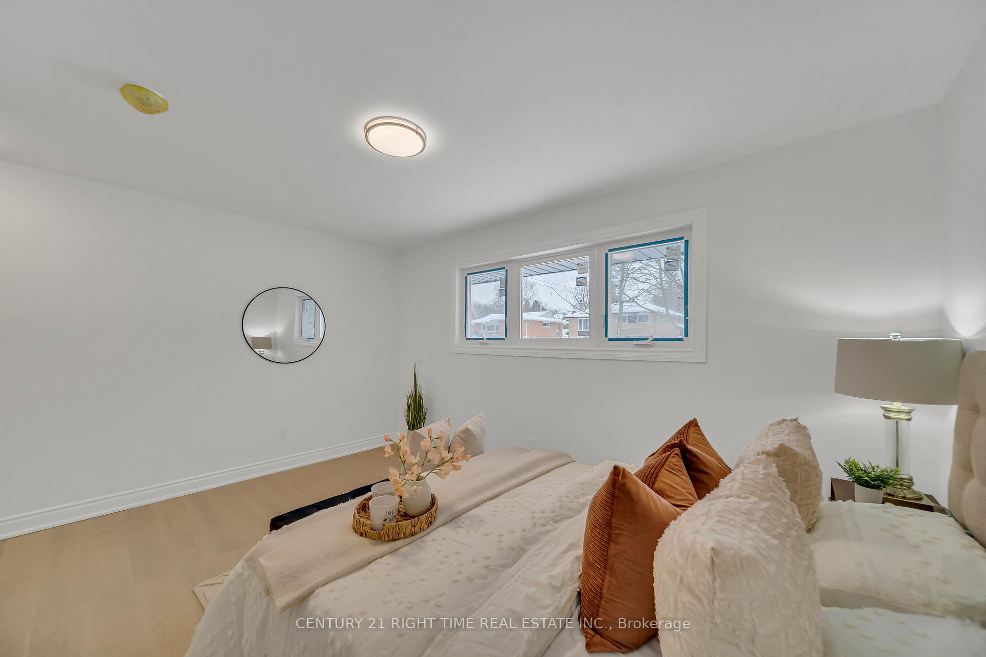 Photo 17 of 50 Lakeside Drive, Kitchener — HOMEH