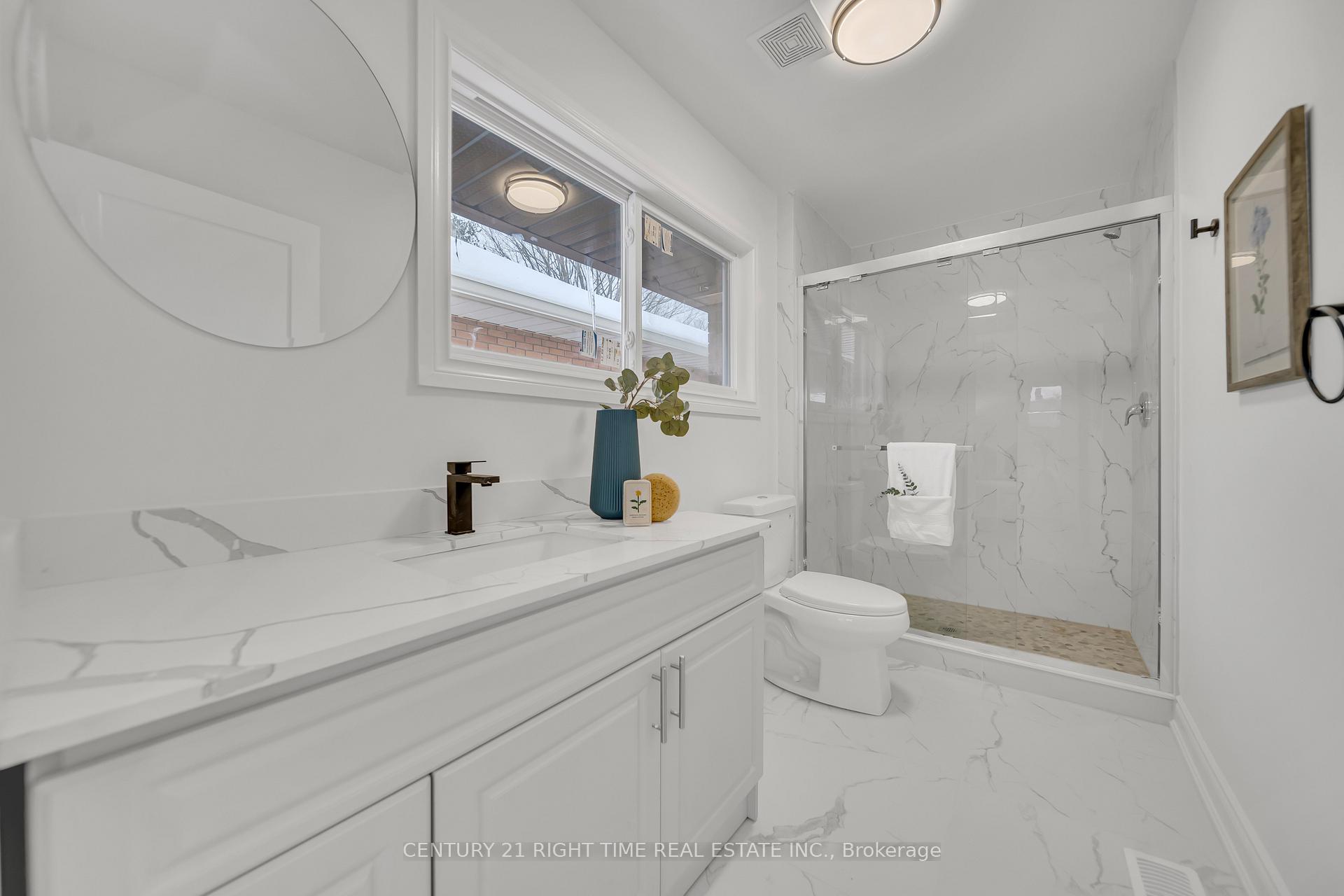 Photo 19 of 50 Lakeside Drive, Kitchener — HOMEH