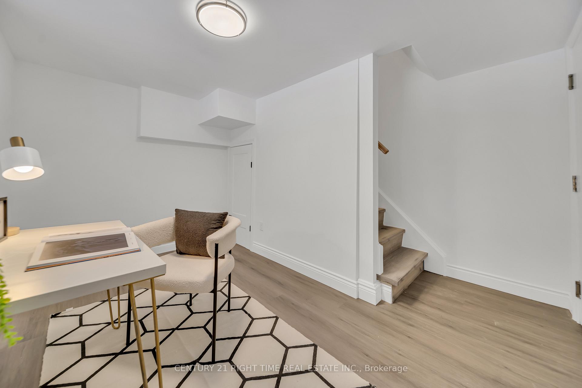Photo 33 of 50 Lakeside Drive, Kitchener — HOMEH