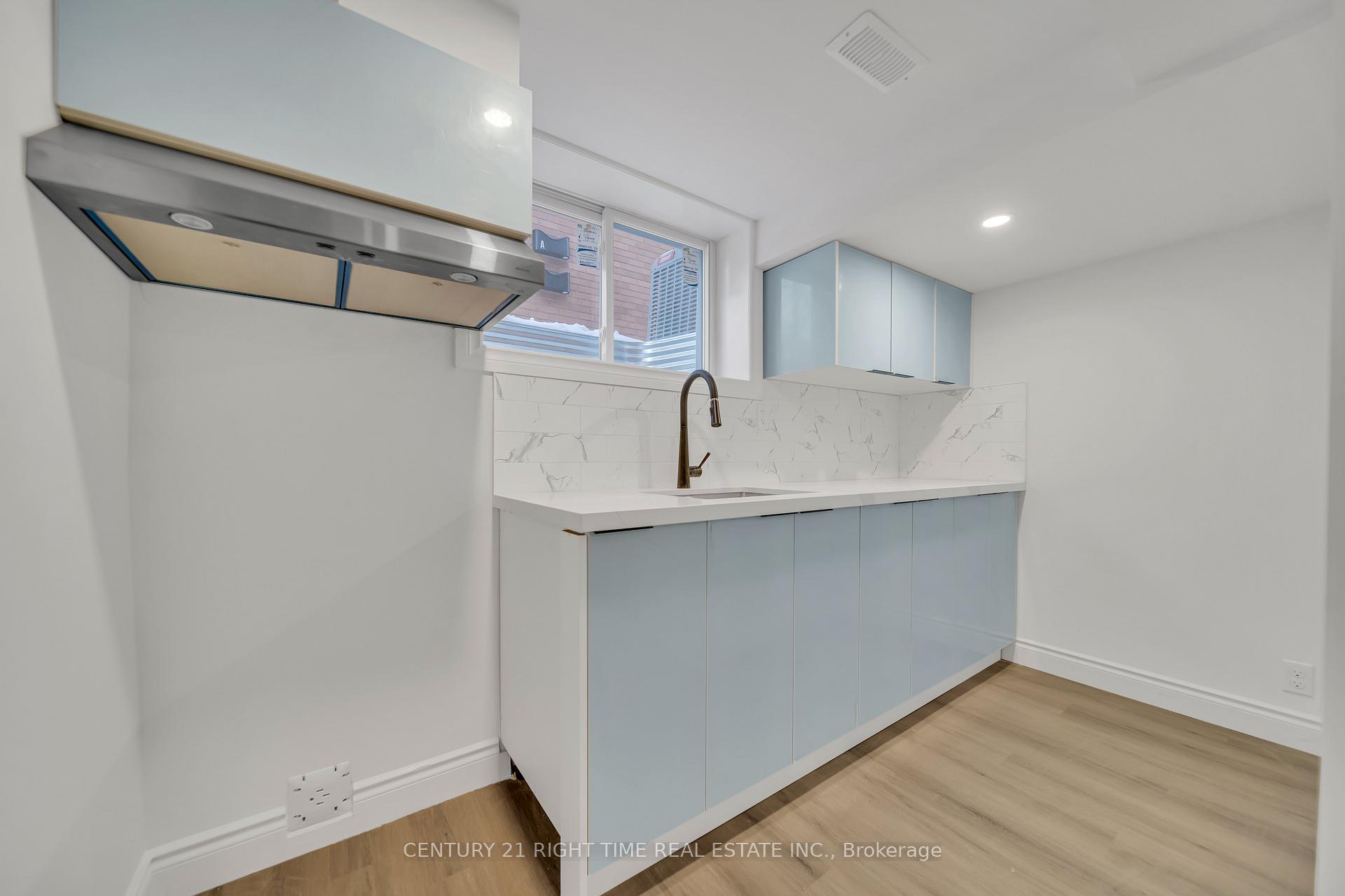Photo 23 of 50 Lakeside Drive, Kitchener — HOMEH