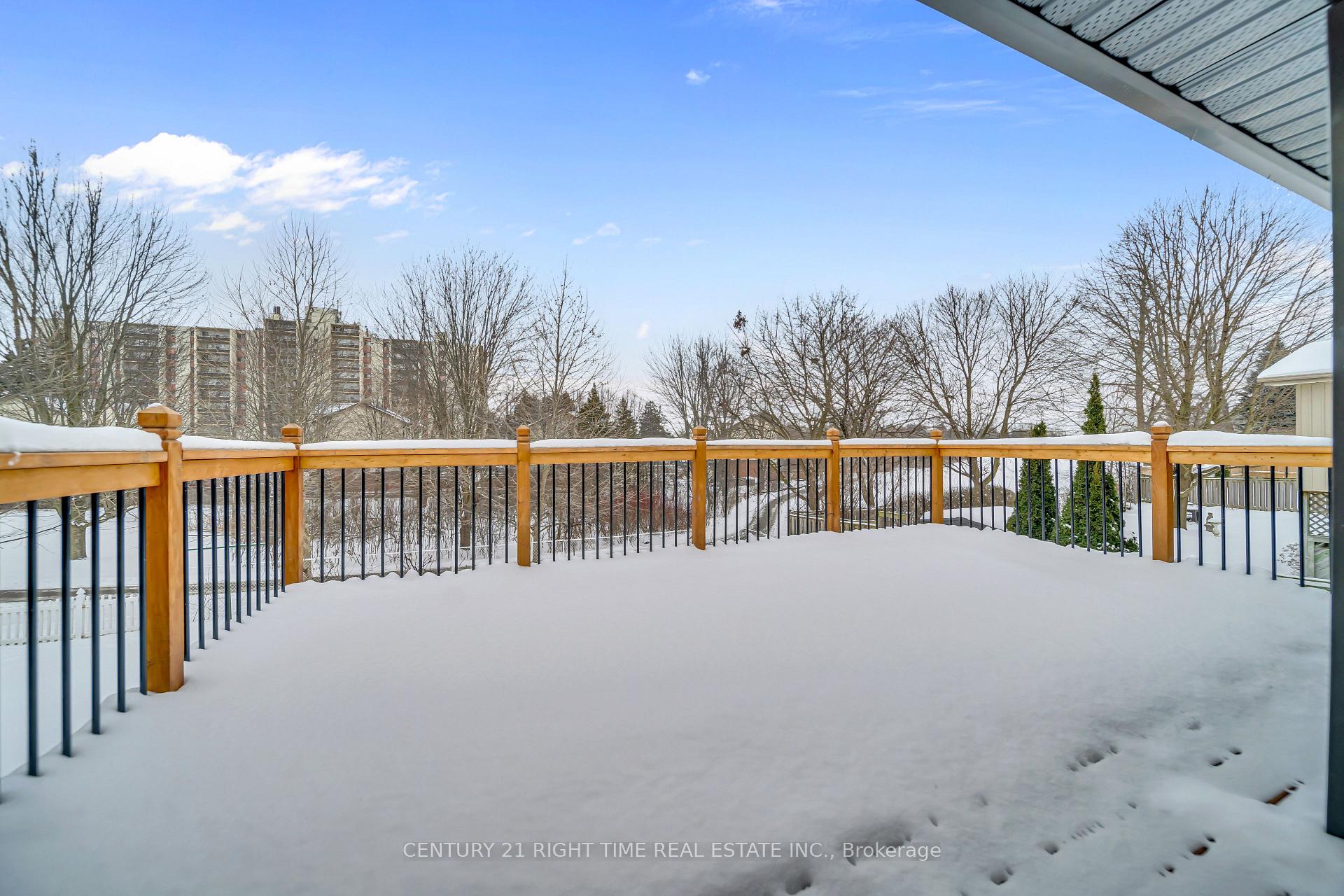 Photo 37 of 50 Lakeside Drive, Kitchener — HOMEH