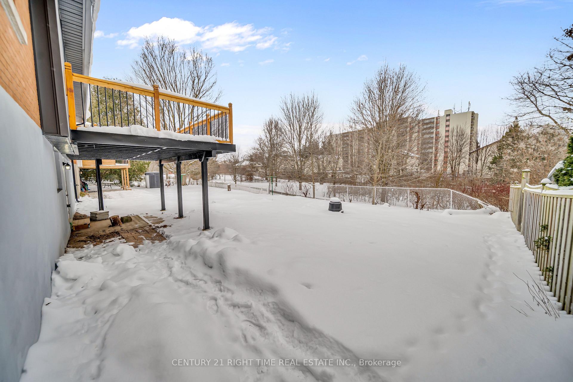 Photo 36 of 50 Lakeside Drive, Kitchener — HOMEH