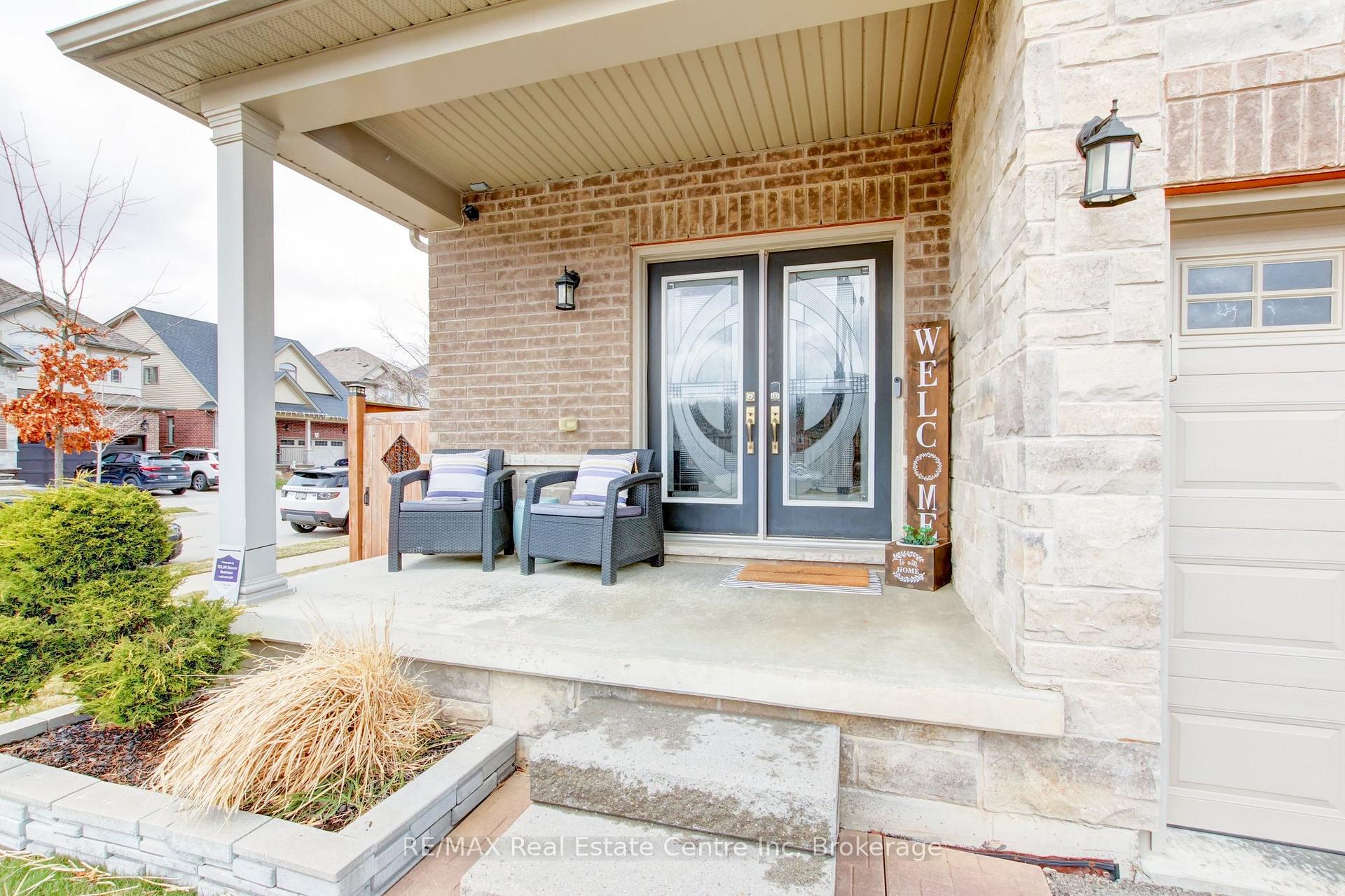 Photo 9 of 240 Pumpkin Pass, Hamilton, Binbrook — HOMEH