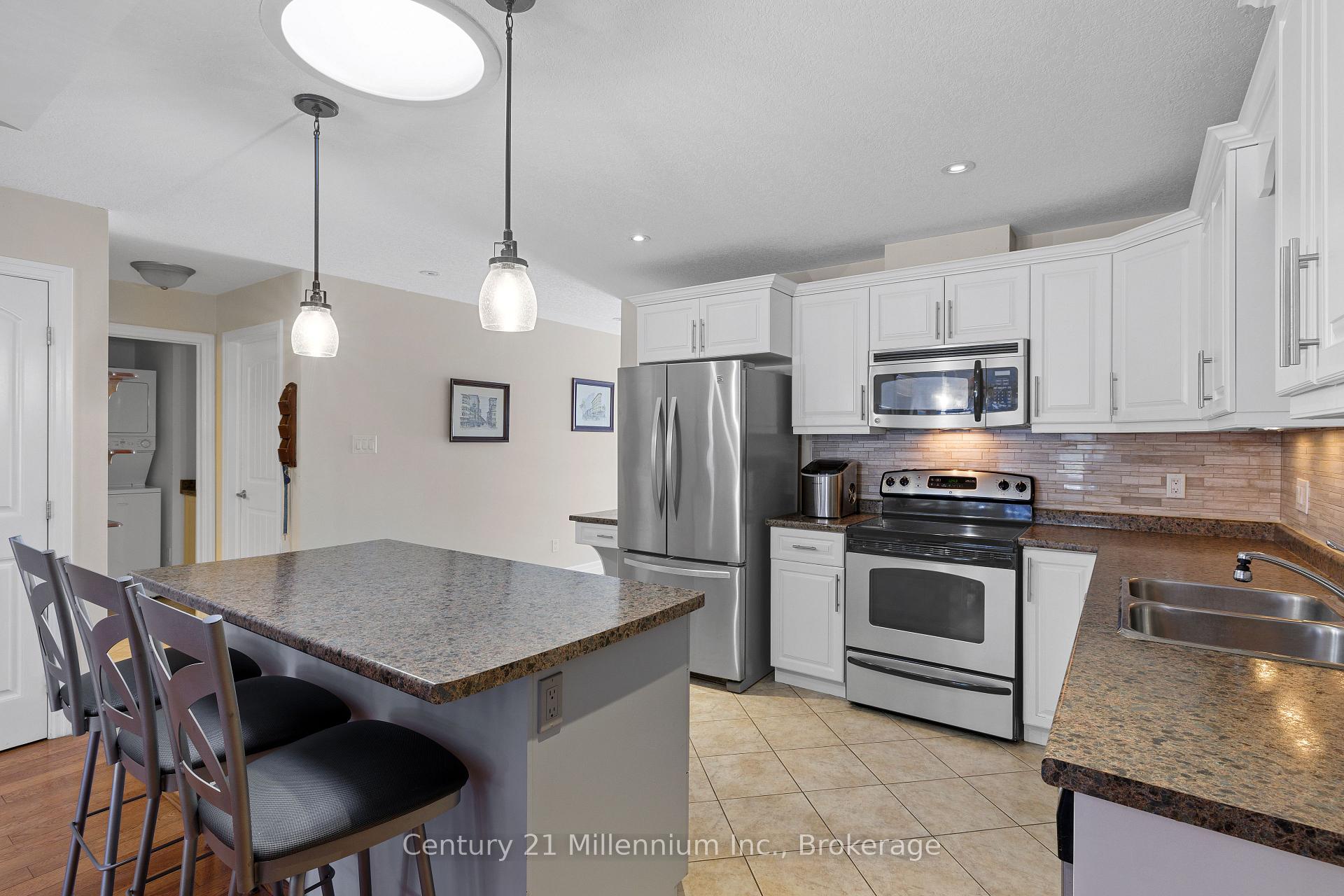 Photo 4 of 49 Greenway Drive, Wasaga Beach — HOMEH