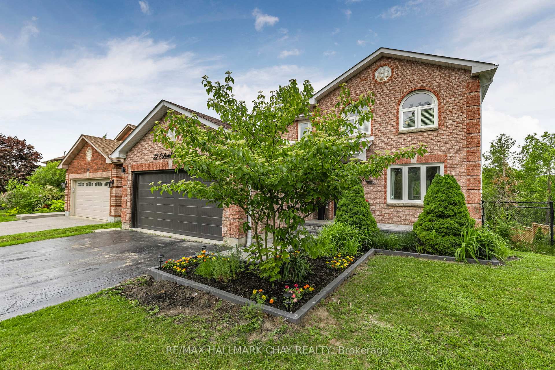 Photo 1 of 22 Columbia Road, Barrie, Holly — HOMEH