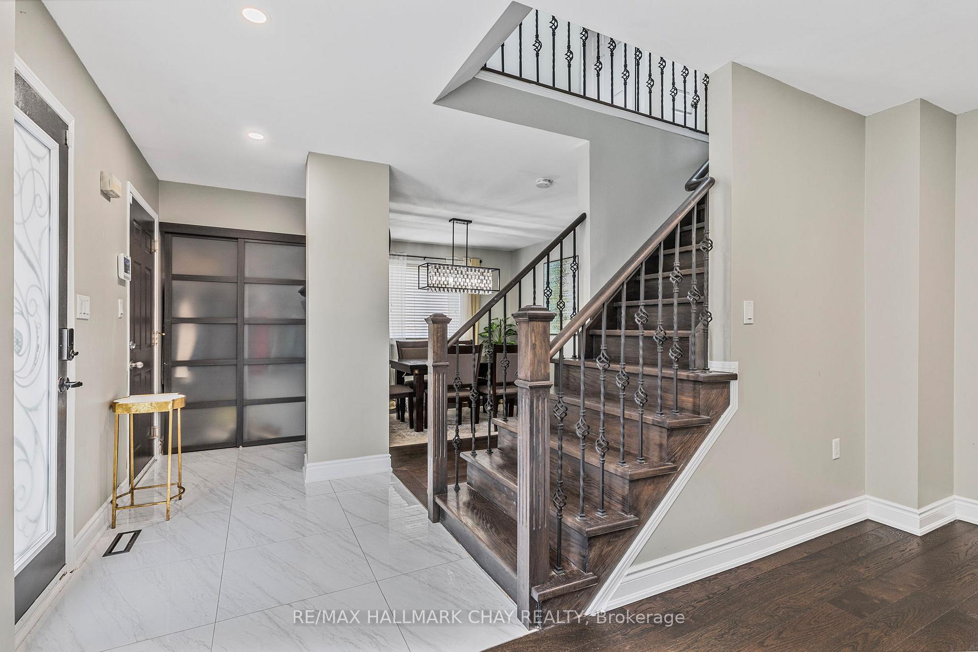 Photo 6 of 22 Columbia Road, Barrie, Holly — HOMEH