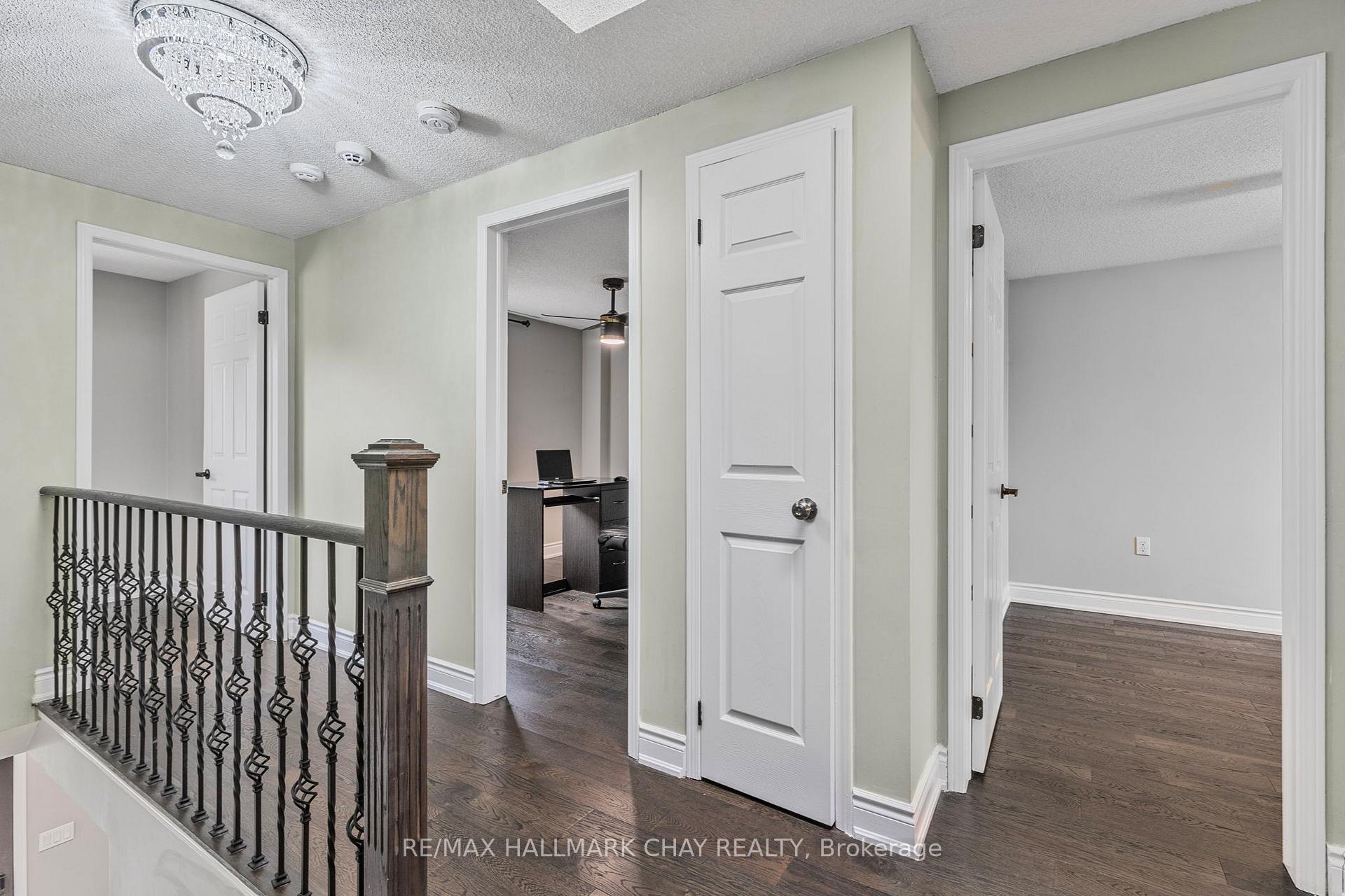 Photo 16 of 22 Columbia Road, Barrie, Holly — HOMEH