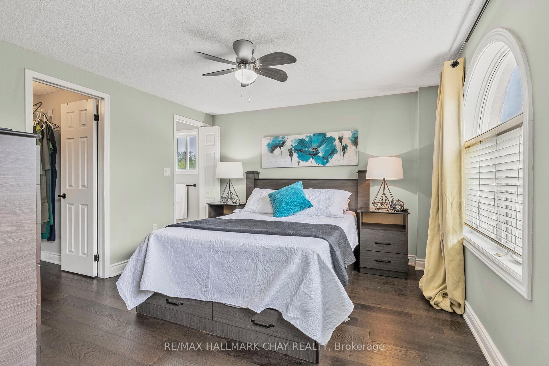 Photo 17 of 22 Columbia Road, Barrie, Holly — HOMEH