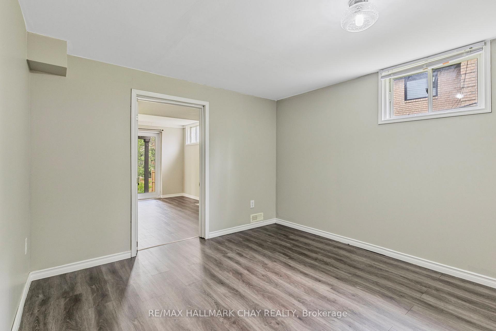 Photo 25 of 22 Columbia Road, Barrie, Holly — HOMEH