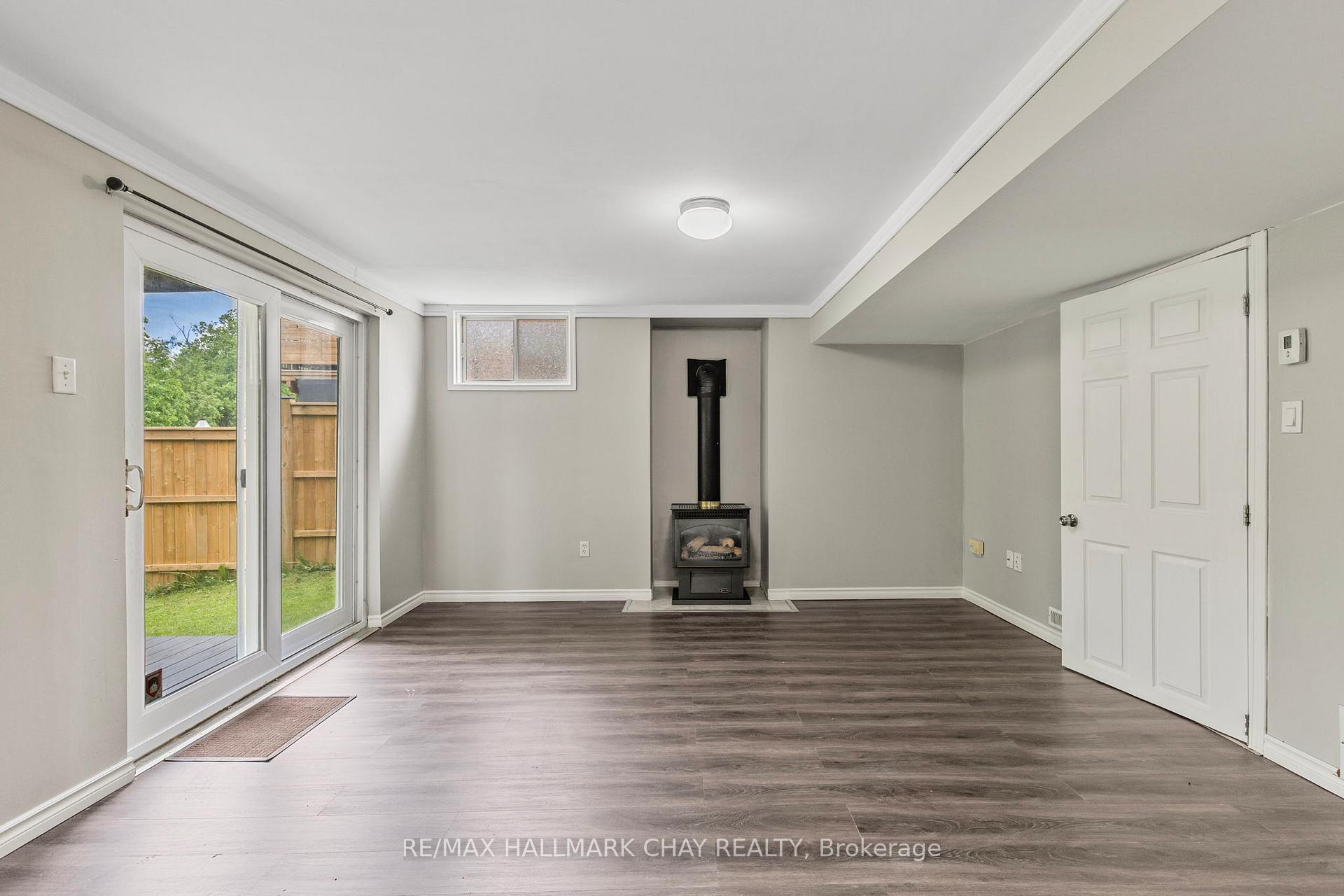Photo 29 of 22 Columbia Road, Barrie, Holly — HOMEH