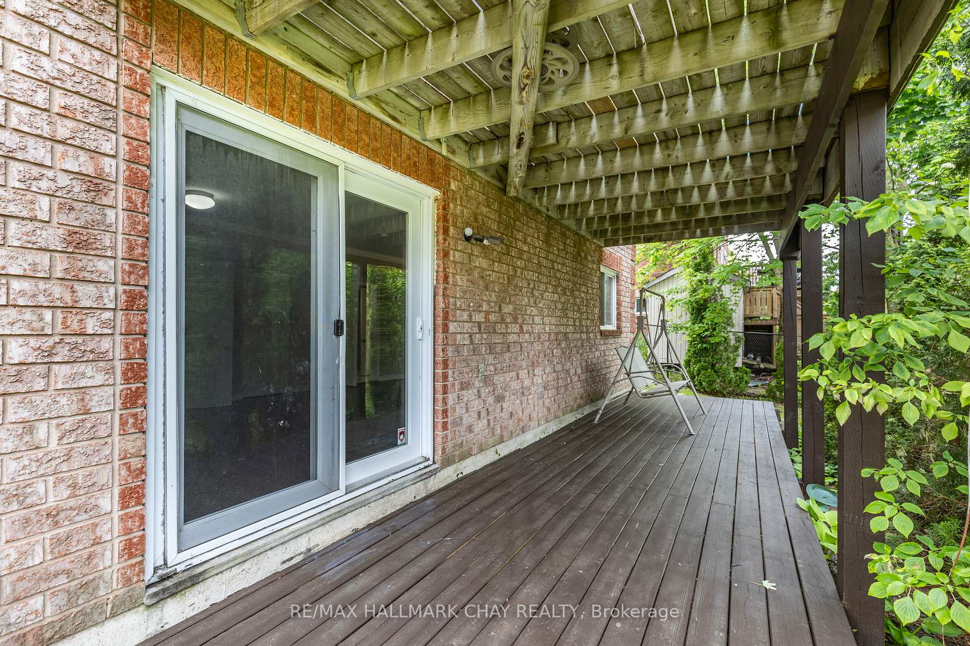 Photo 34 of 22 Columbia Road, Barrie, Holly — HOMEH