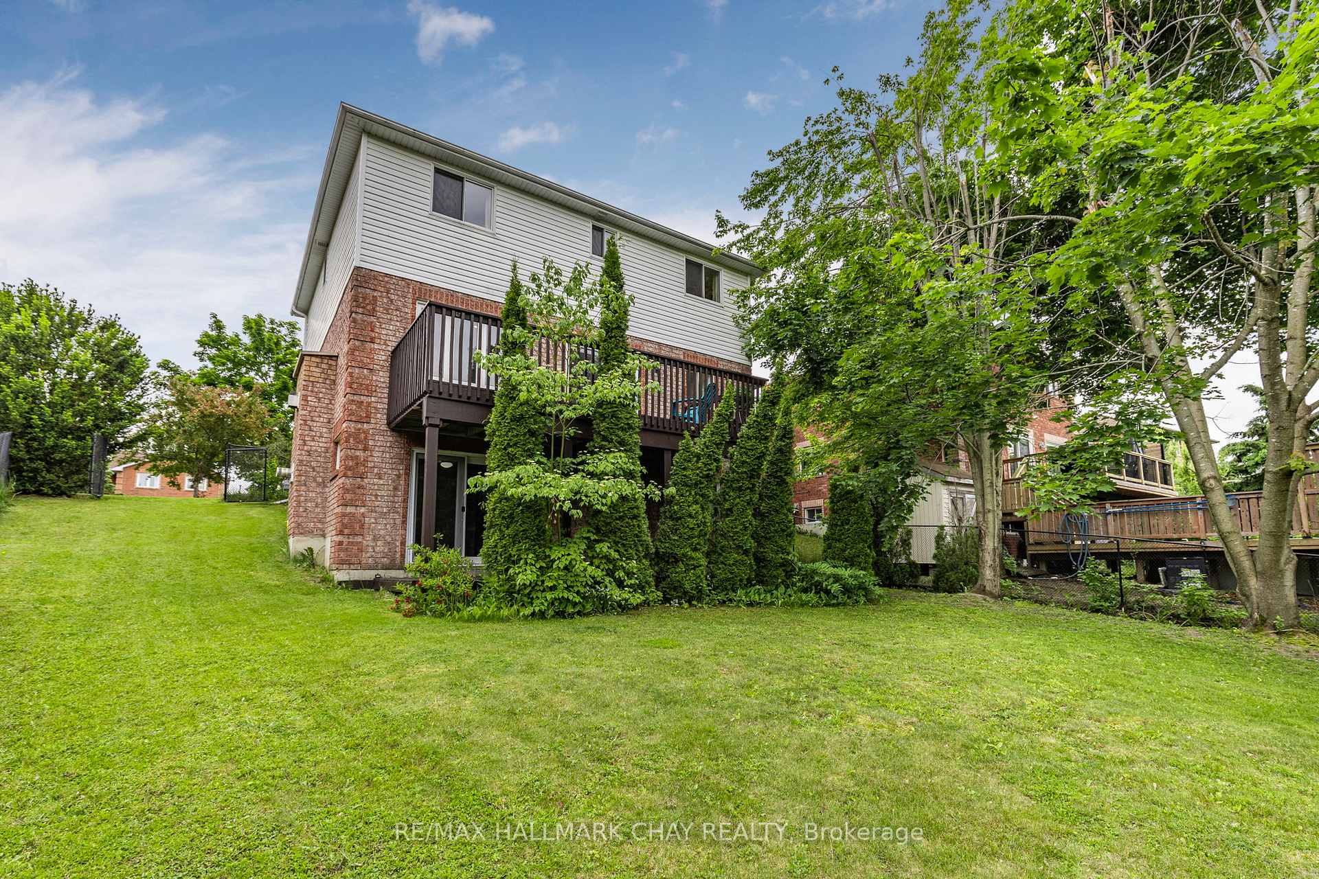 Photo 37 of 22 Columbia Road, Barrie, Holly — HOMEH