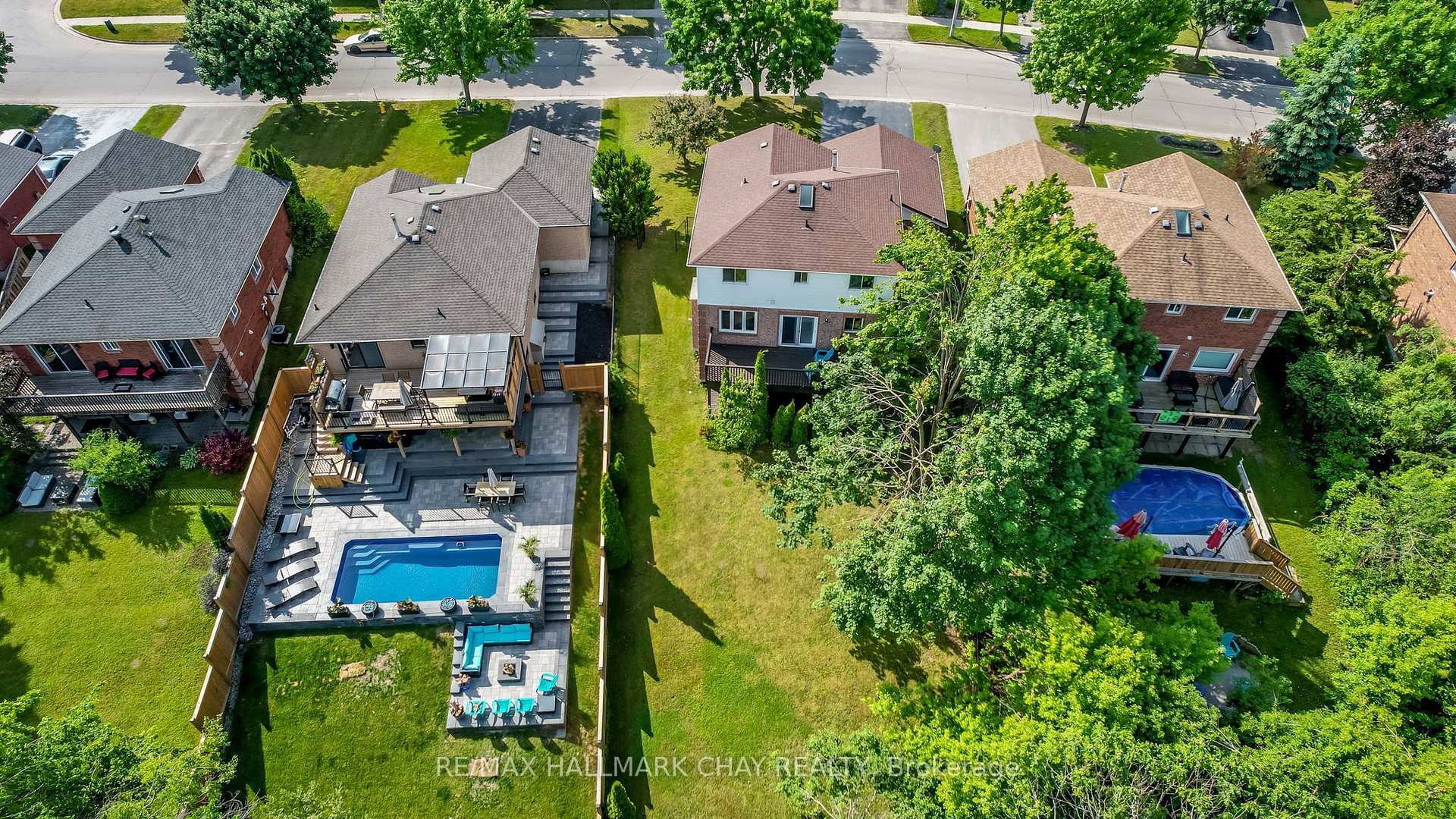 Photo 44 of 22 Columbia Road, Barrie, Holly — HOMEH