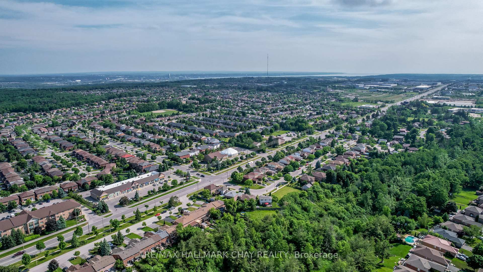 Photo 50 of 22 Columbia Road, Barrie, Holly — HOMEH