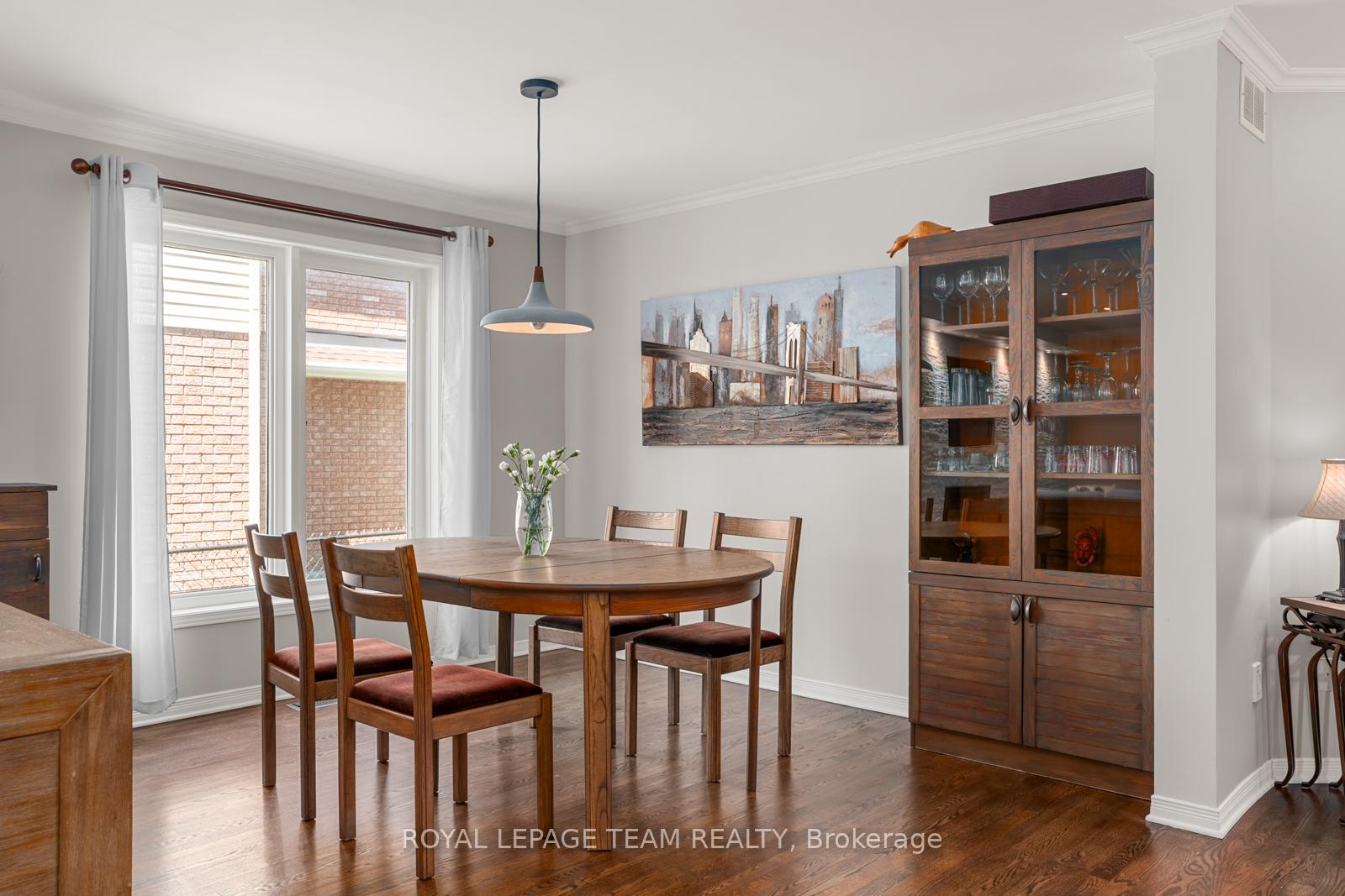 Photo 8 of 1085 Ambercrest Street, Ottawa, Carson Grove — HOMEH