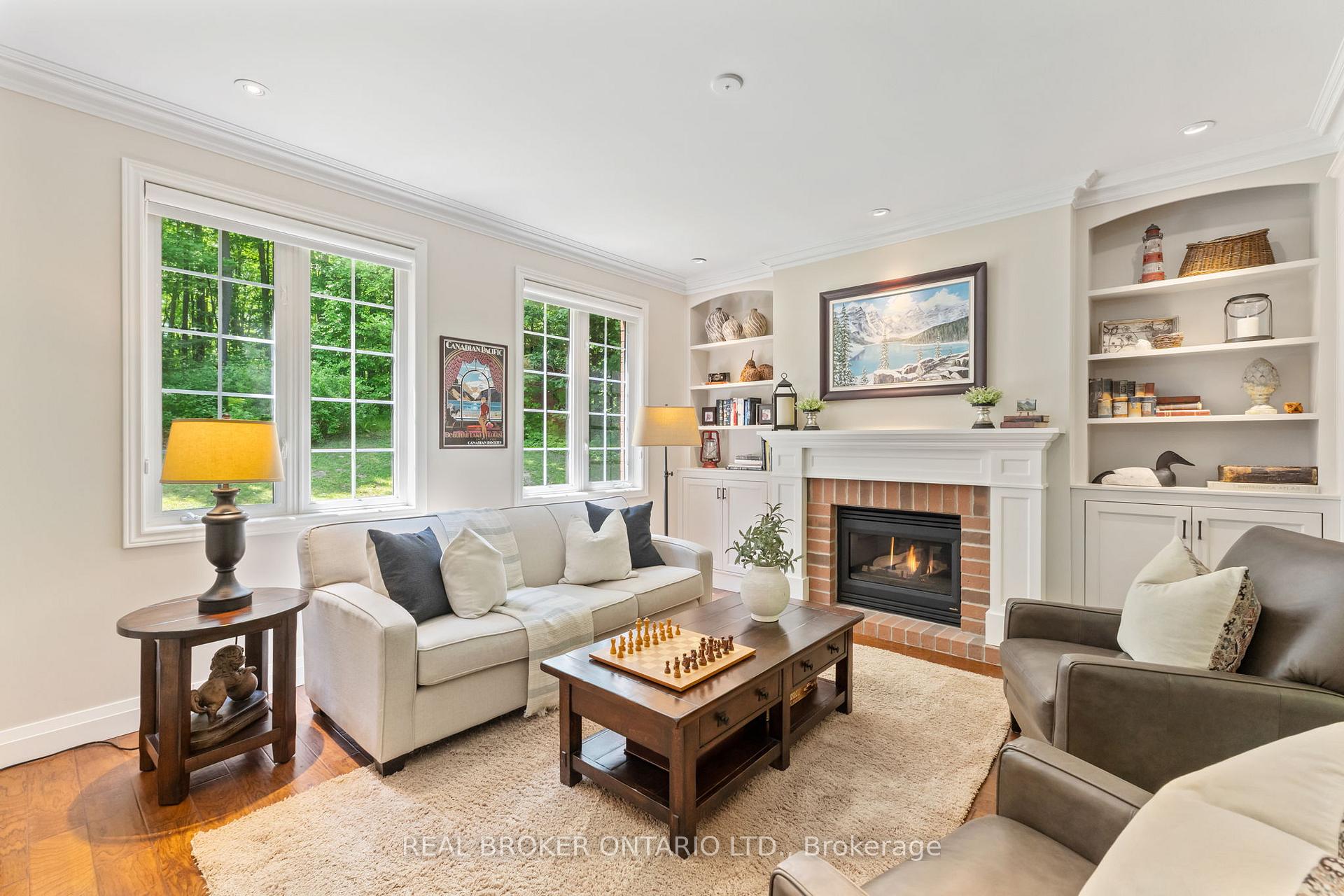 Photo 7 of 8 Oakview Place, Uxbridge — HOMEH