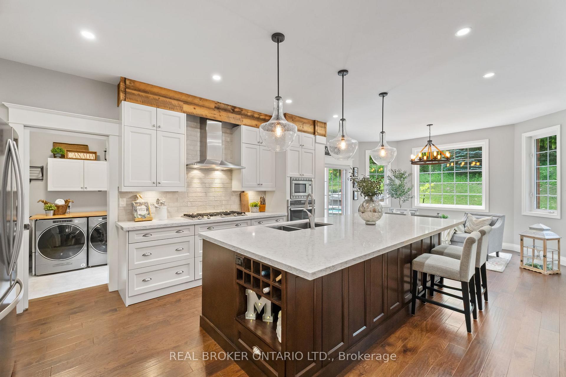 Photo 9 of 8 Oakview Place, Uxbridge — HOMEH