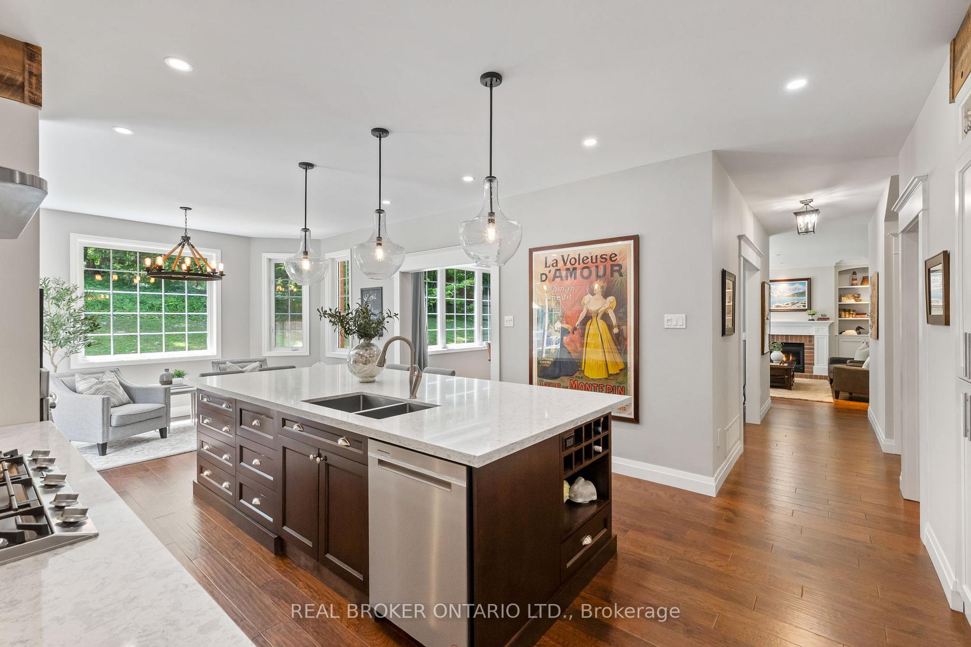 Photo 22 of 8 Oakview Place, Uxbridge — HOMEH