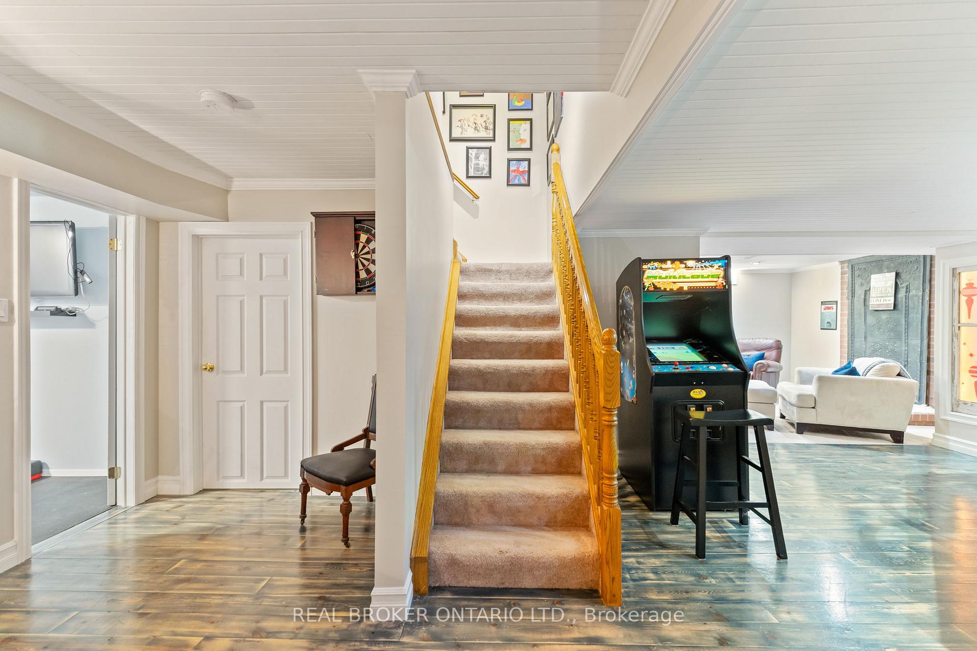 Photo 31 of 8 Oakview Place, Uxbridge — HOMEH