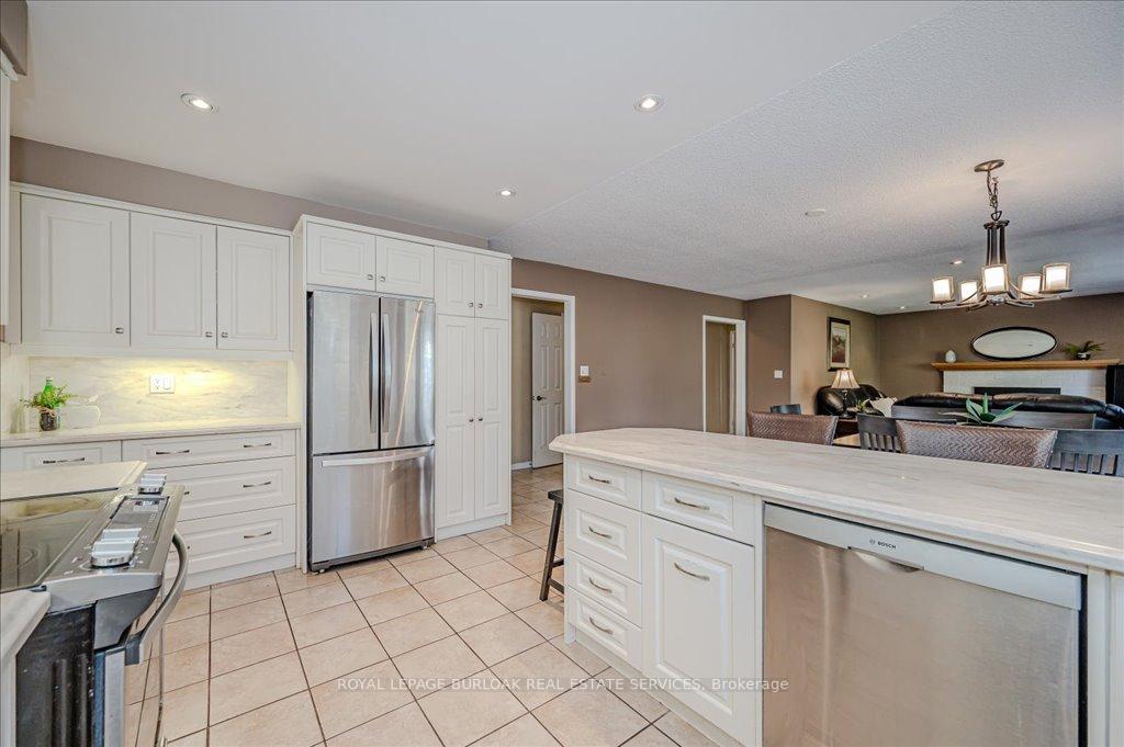 Photo 28 of 15 Lennard Crescent, Hamilton, Dundas — HOMEH