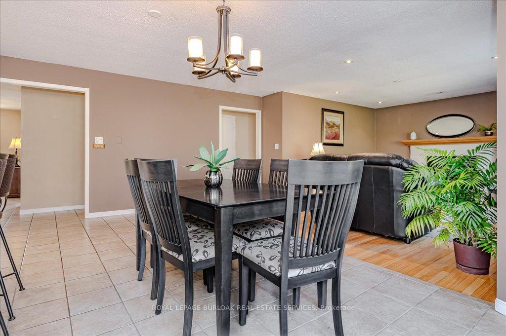Photo 31 of 15 Lennard Crescent, Hamilton, Dundas — HOMEH