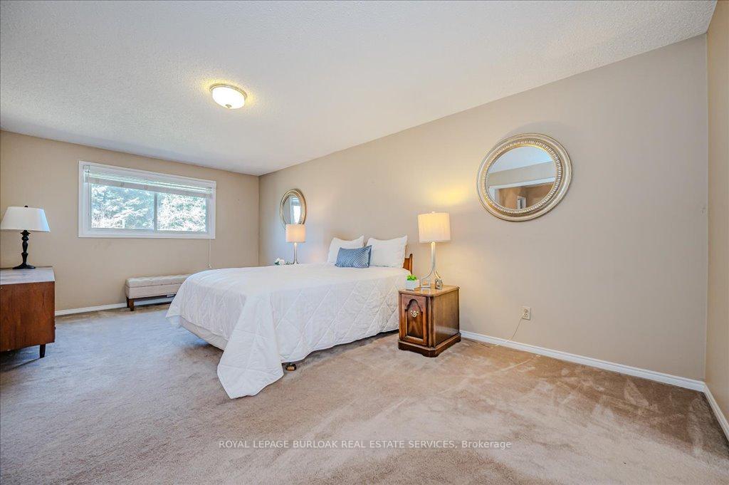Photo 19 of 15 Lennard Crescent, Hamilton, Dundas — HOMEH
