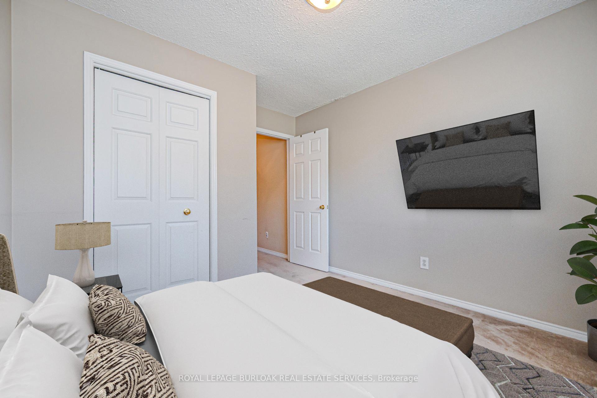 Photo 29 of 15 Lennard Crescent, Hamilton, Dundas — HOMEH