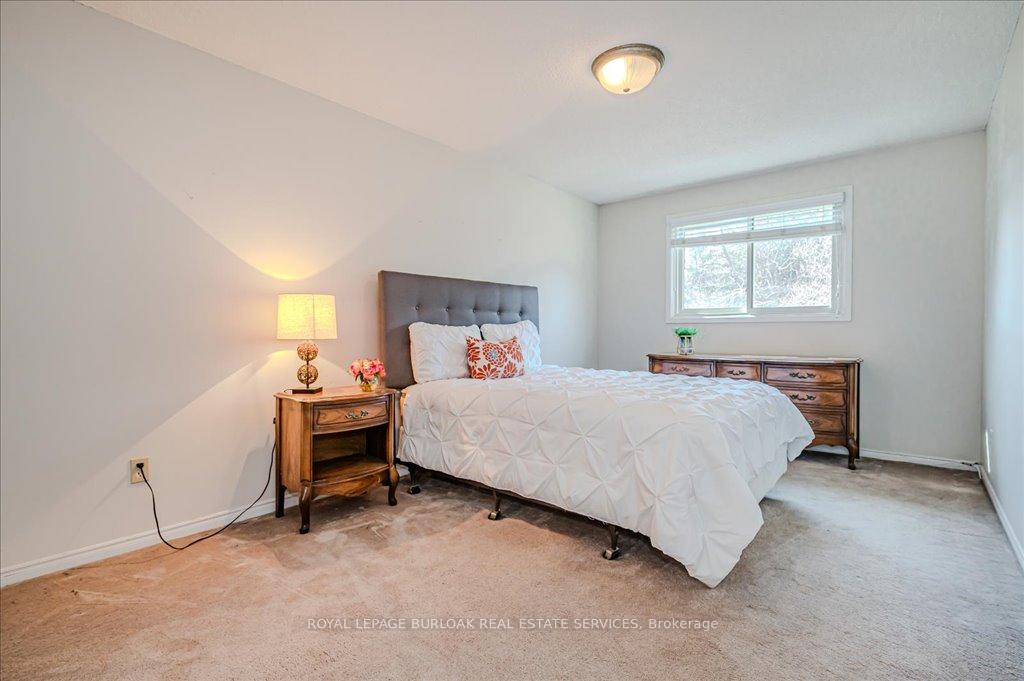 Photo 36 of 15 Lennard Crescent, Hamilton, Dundas — HOMEH
