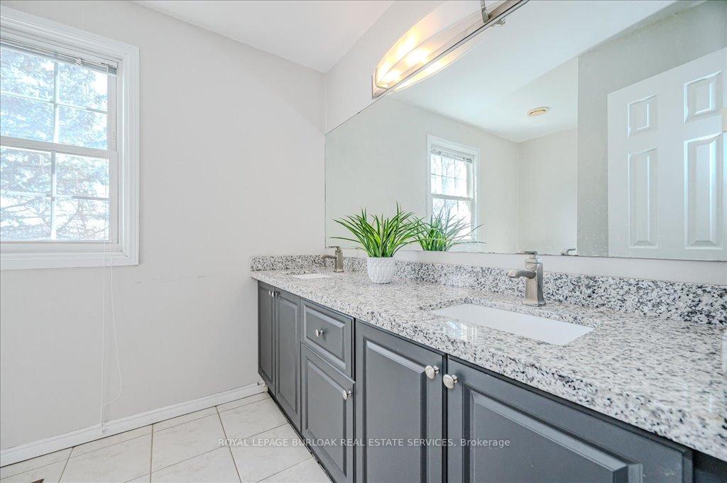 Photo 27 of 15 Lennard Crescent, Hamilton, Dundas — HOMEH