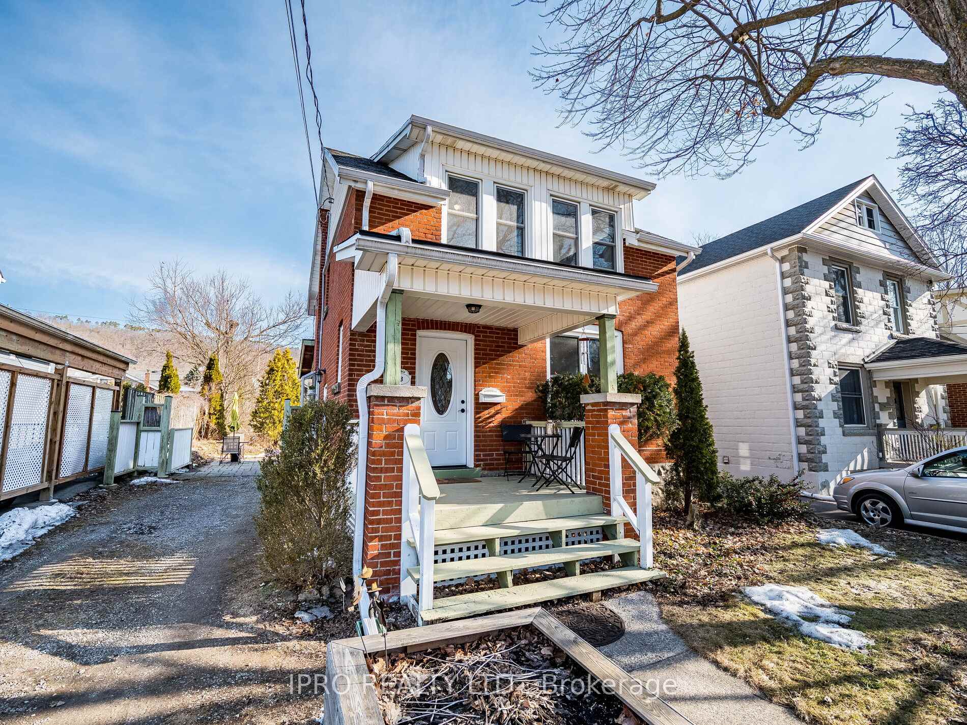 Photo 4 of 273 MacNab Street E, Hamilton, Dundas — HOMEH