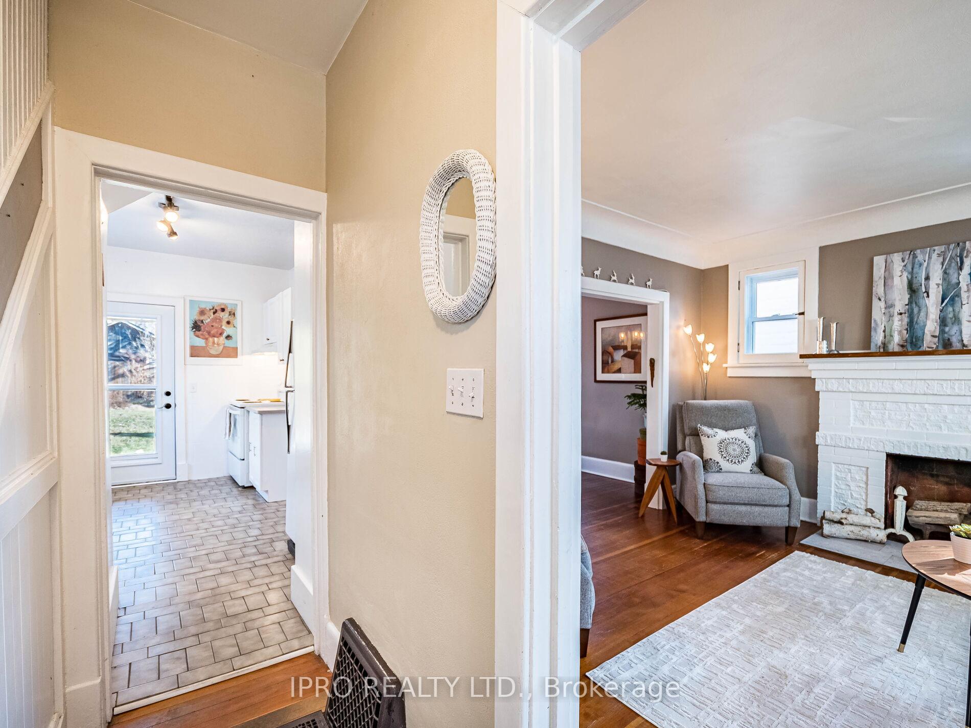 Photo 10 of 273 MacNab Street E, Hamilton, Dundas — HOMEH