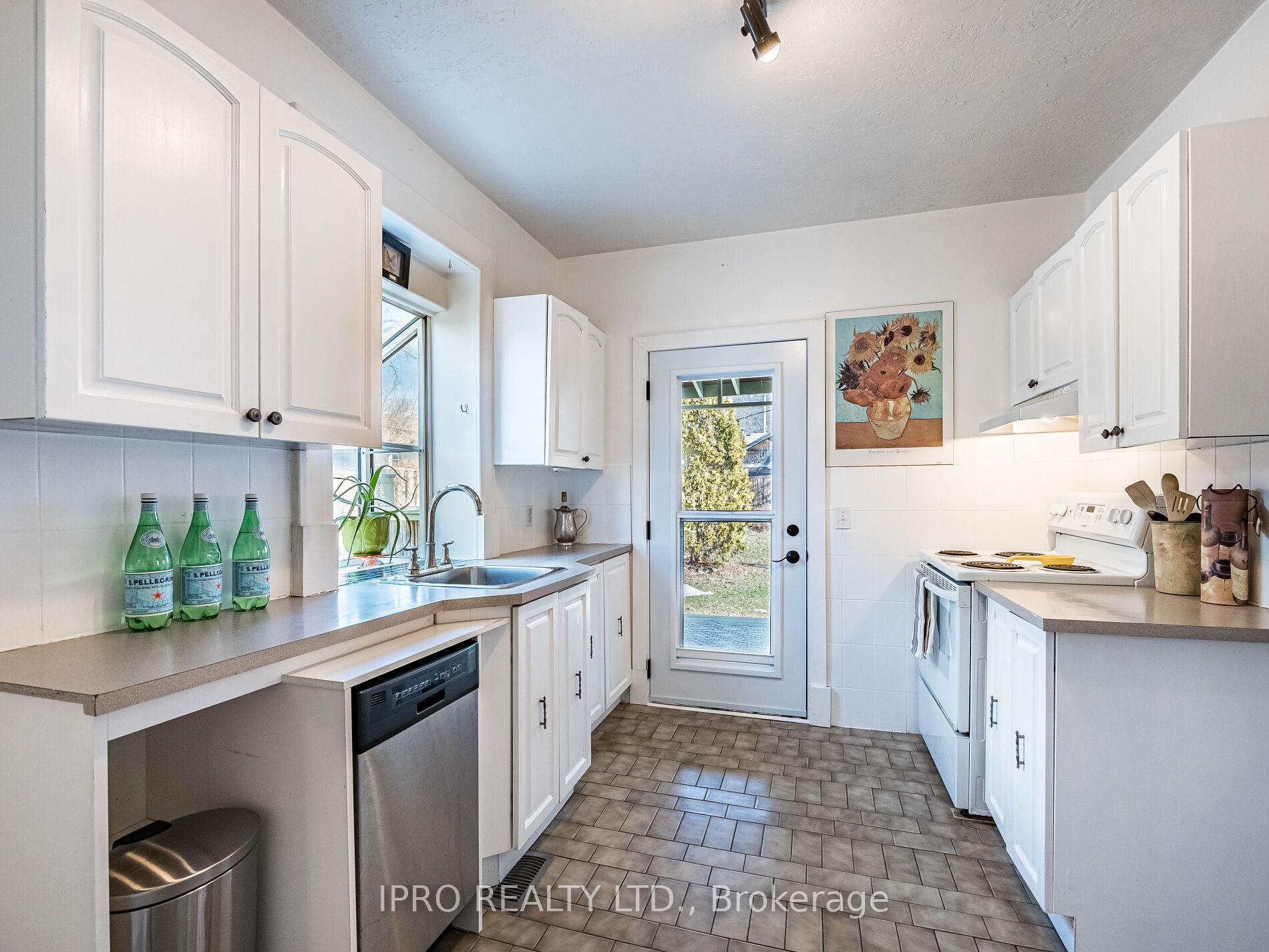 Photo 22 of 273 MacNab Street E, Hamilton, Dundas — HOMEH