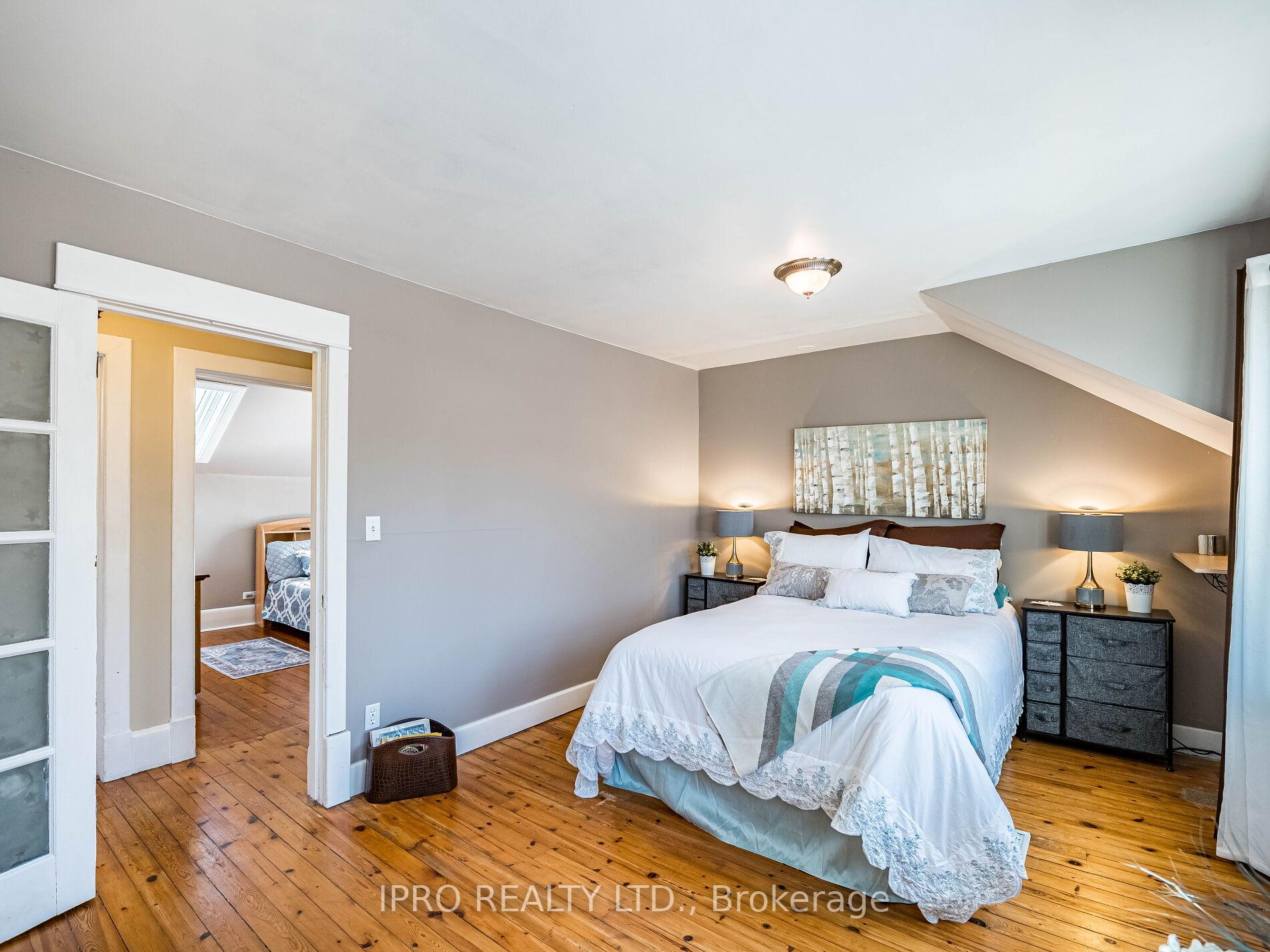 Photo 28 of 273 MacNab Street E, Hamilton, Dundas — HOMEH
