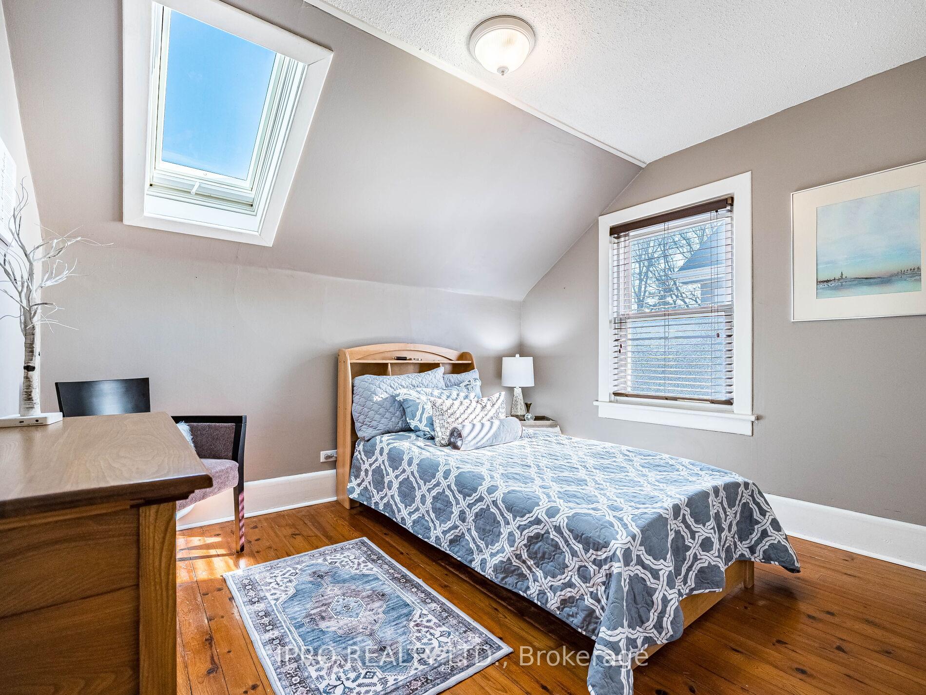 Photo 35 of 273 MacNab Street E, Hamilton, Dundas — HOMEH