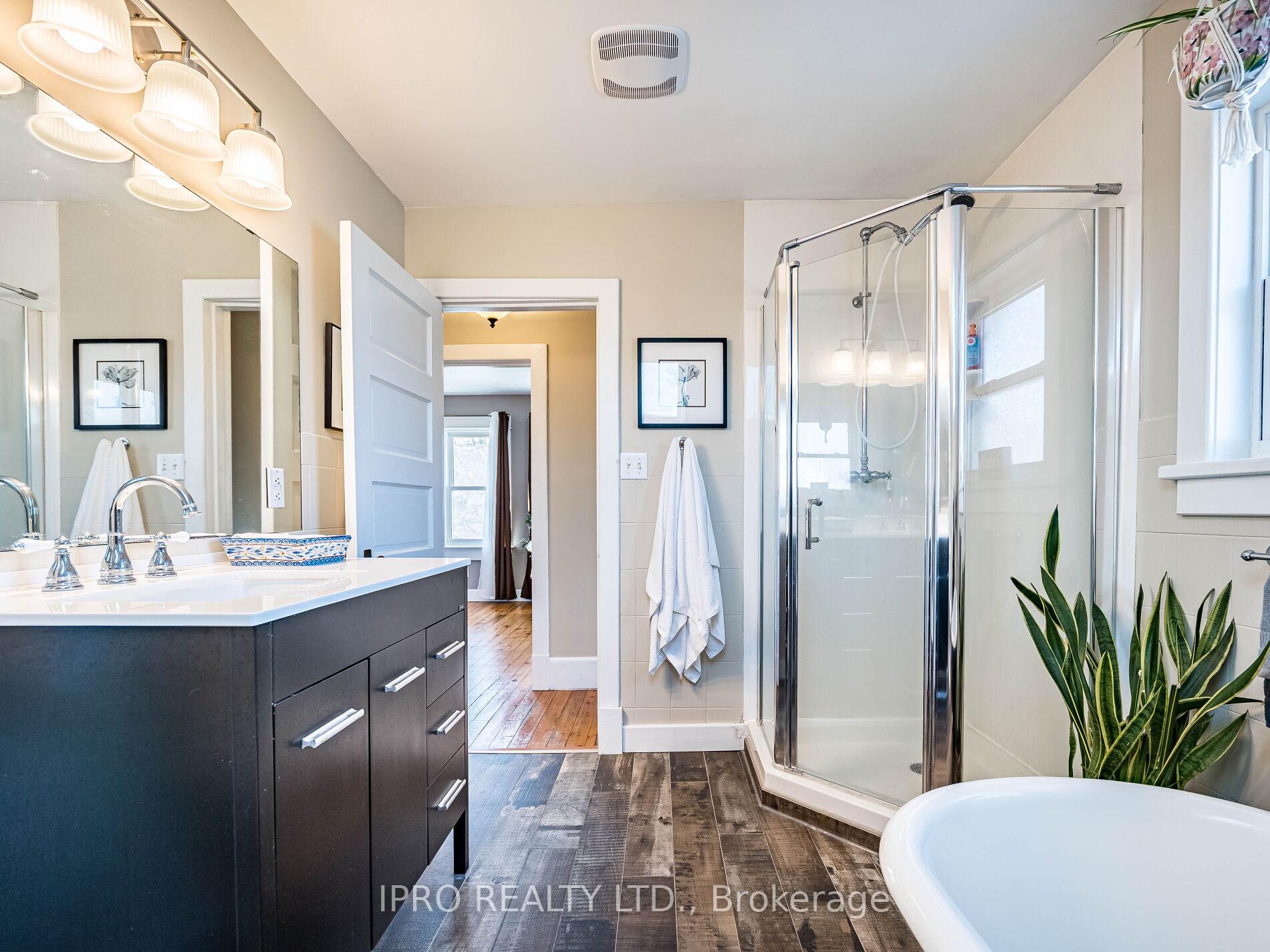Photo 39 of 273 MacNab Street E, Hamilton, Dundas — HOMEH