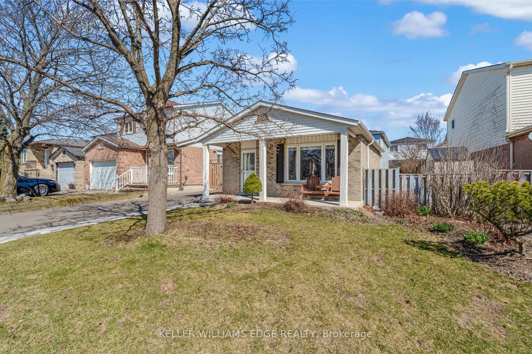 Photo 2 of 386 East 24th Street, Hamilton, Burkholme — HOMEH