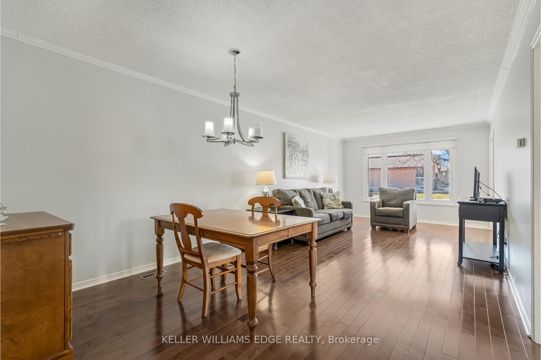 Photo 10 of 386 East 24th Street, Hamilton, Burkholme — HOMEH
