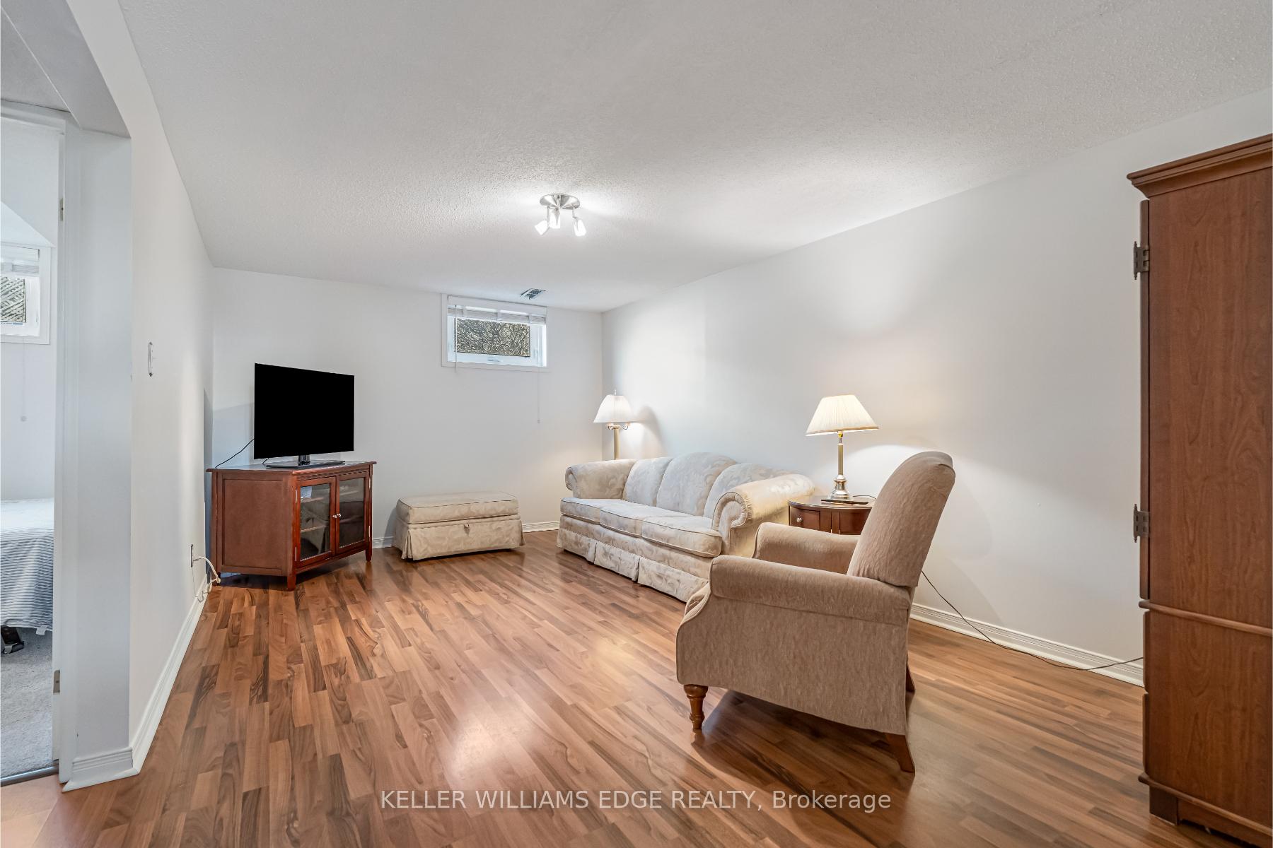 Photo 23 of 386 East 24th Street, Hamilton, Burkholme — HOMEH
