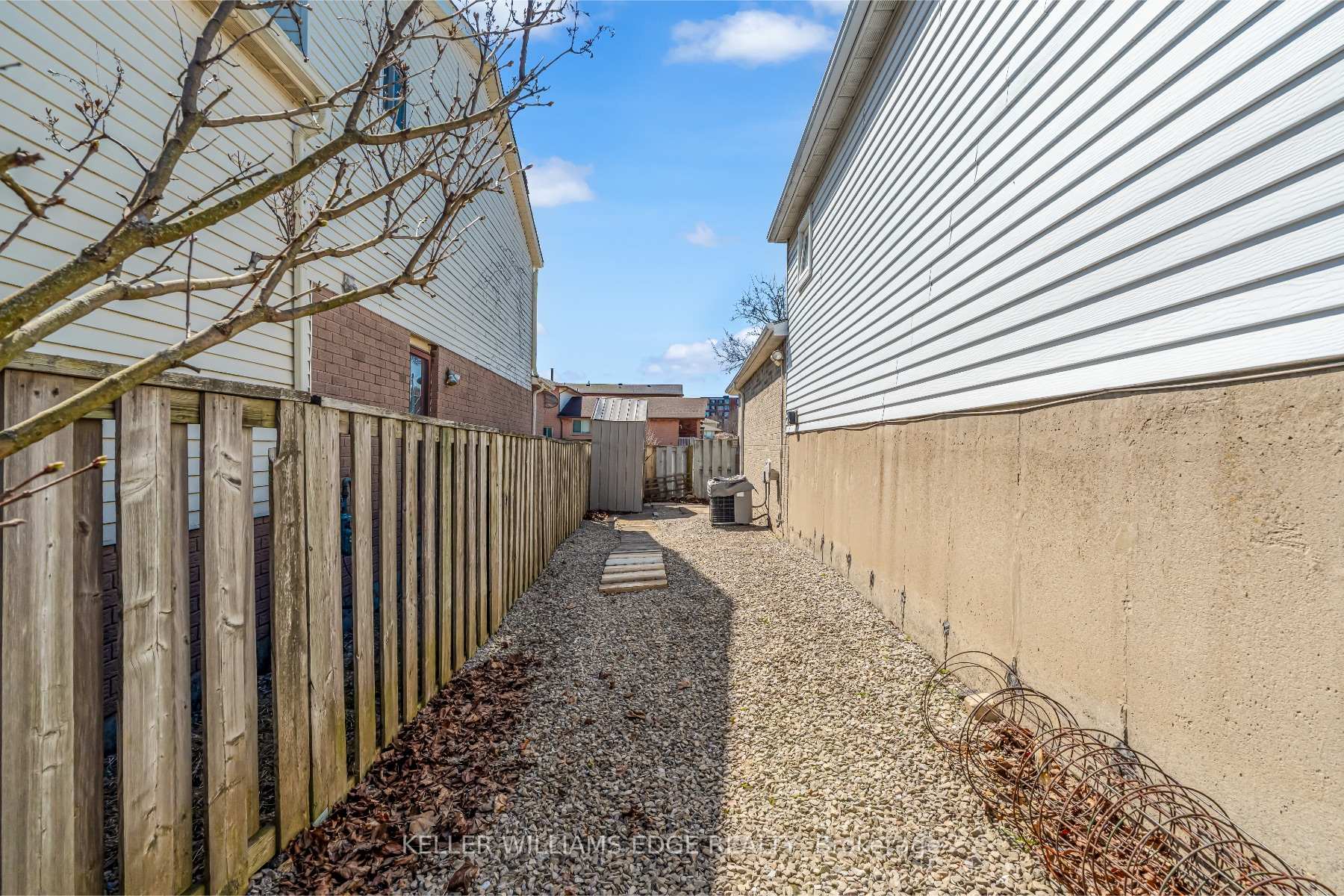 Photo 30 of 386 East 24th Street, Hamilton, Burkholme — HOMEH
