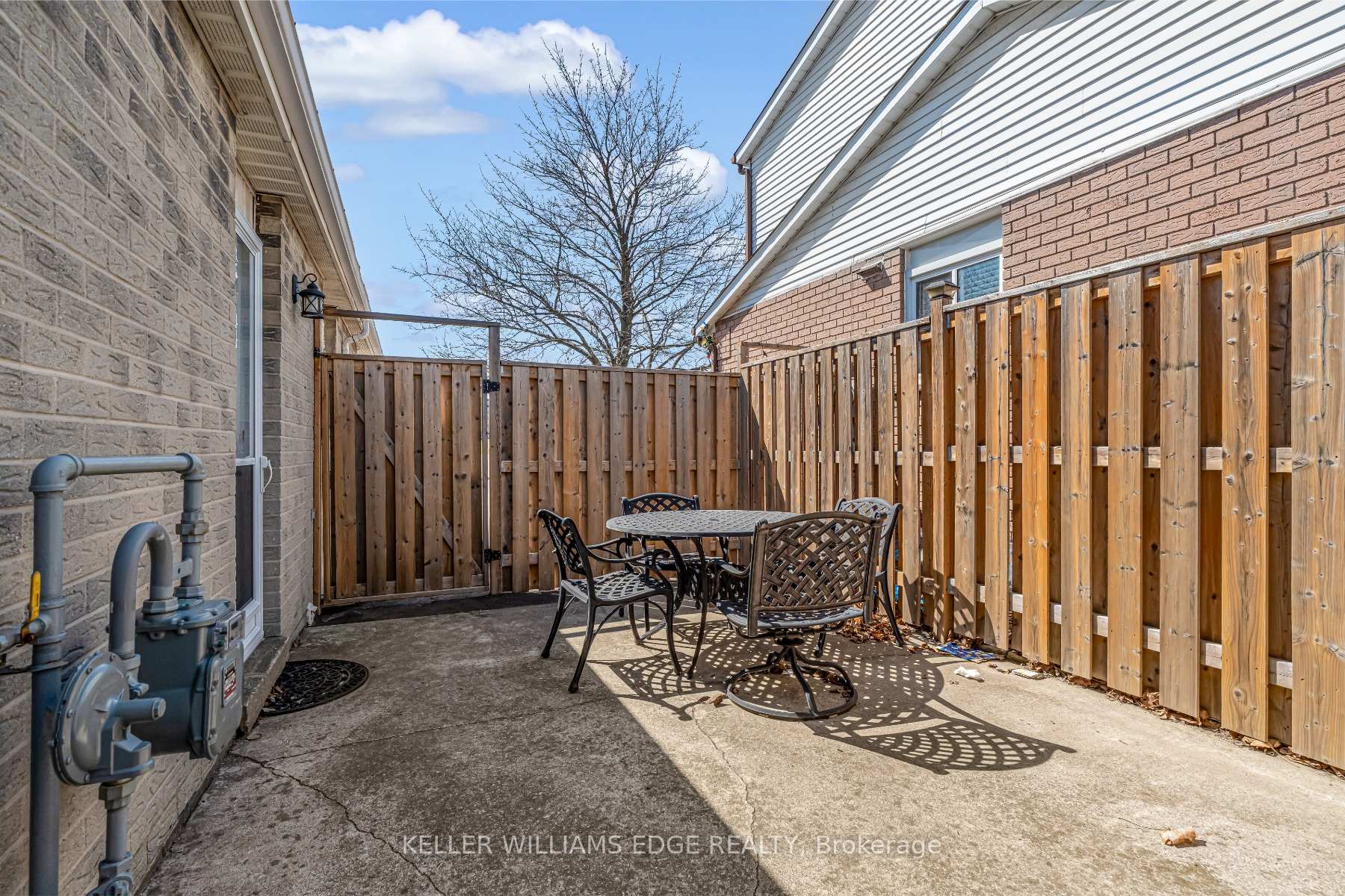 Photo 31 of 386 East 24th Street, Hamilton, Burkholme — HOMEH